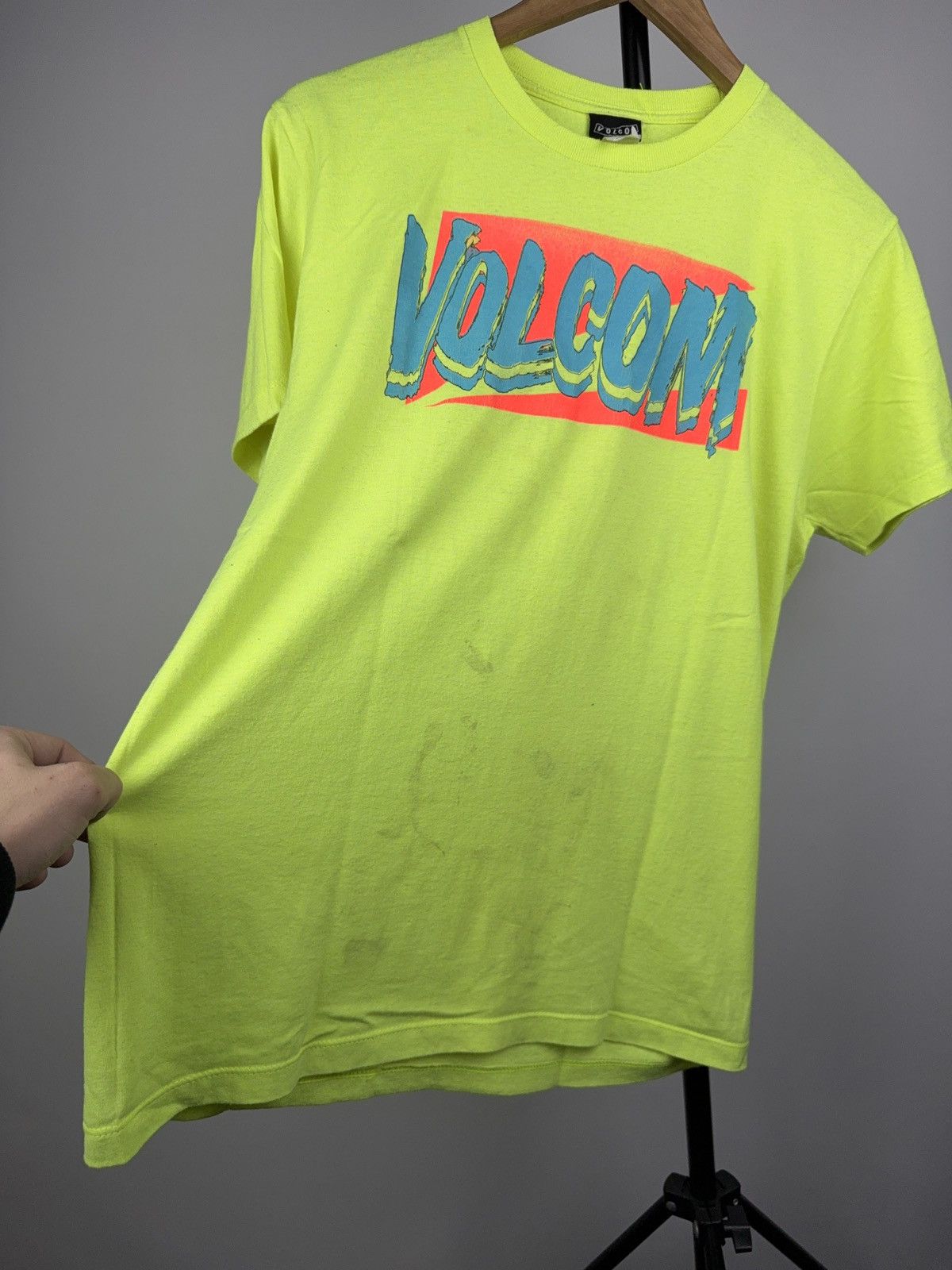Volcom Retro SK8 Y2K Volcom Neon Surf Graphic Tee 90s Skate Style Size US M / EU 48-50 / 2 - 6 Thumbnail