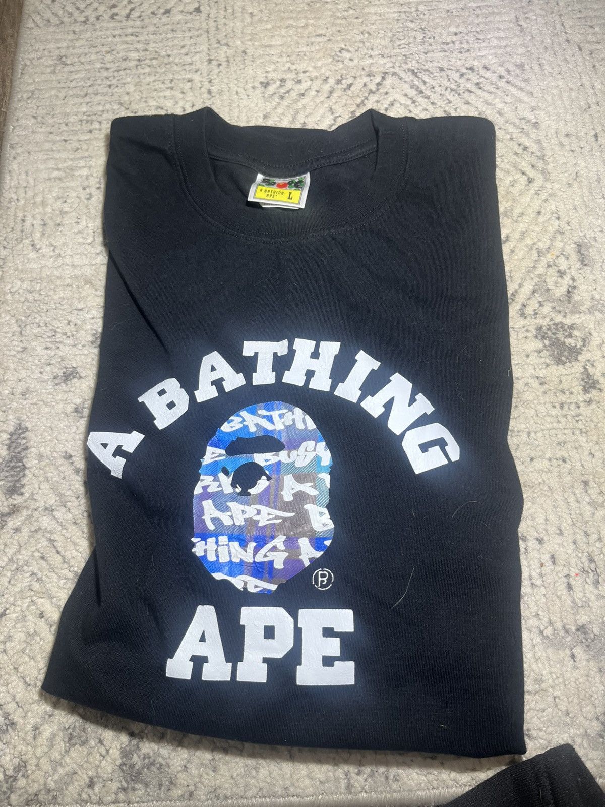 Bape bape college spray tee size L Size US L / EU 52-54 / 3 - 1 Preview