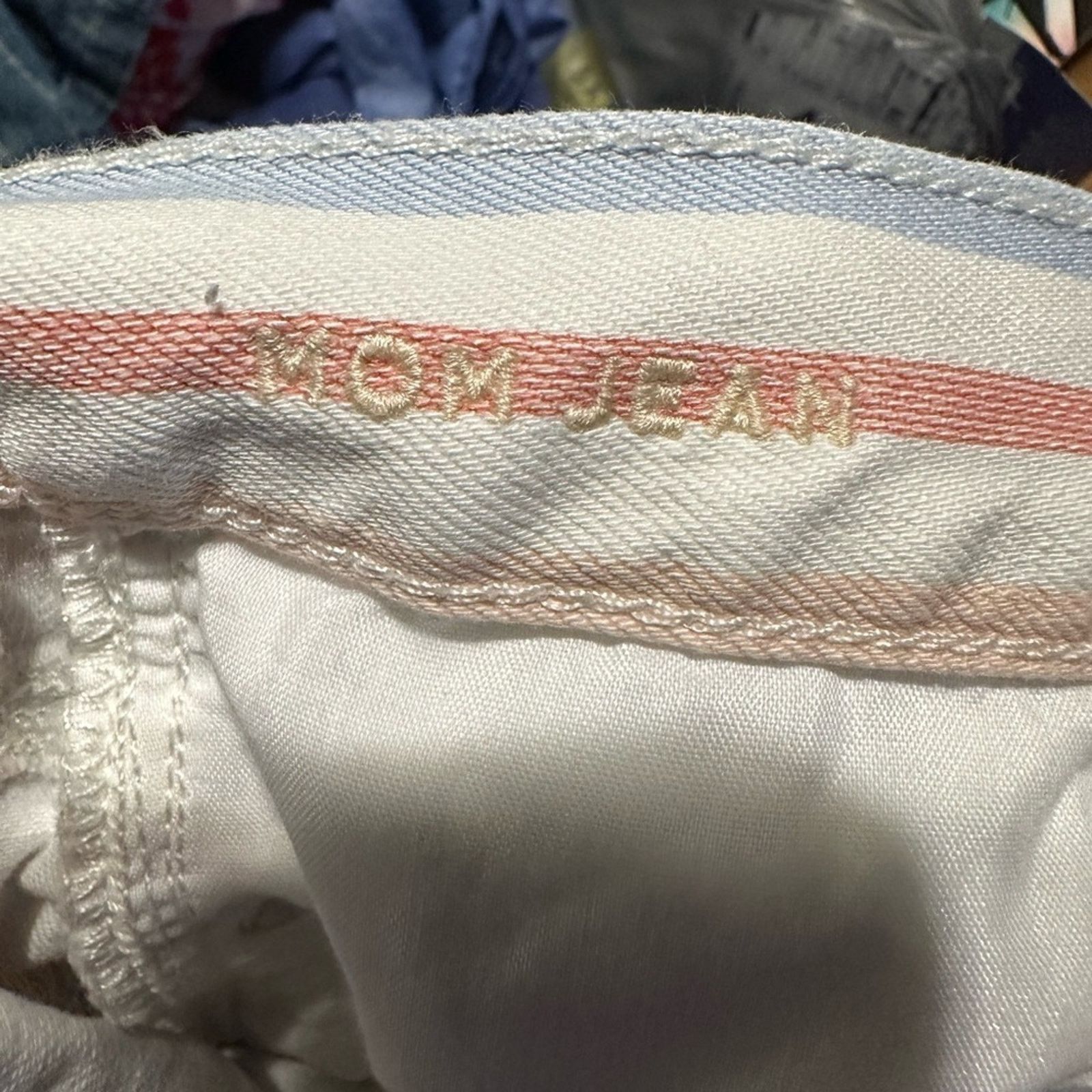 American Eagle Outfitters American Eagle High Rise Mom Jeans – Women’s 00 Extra Short Size 24" / US 00 / IT 34 - 6 Thumbnail