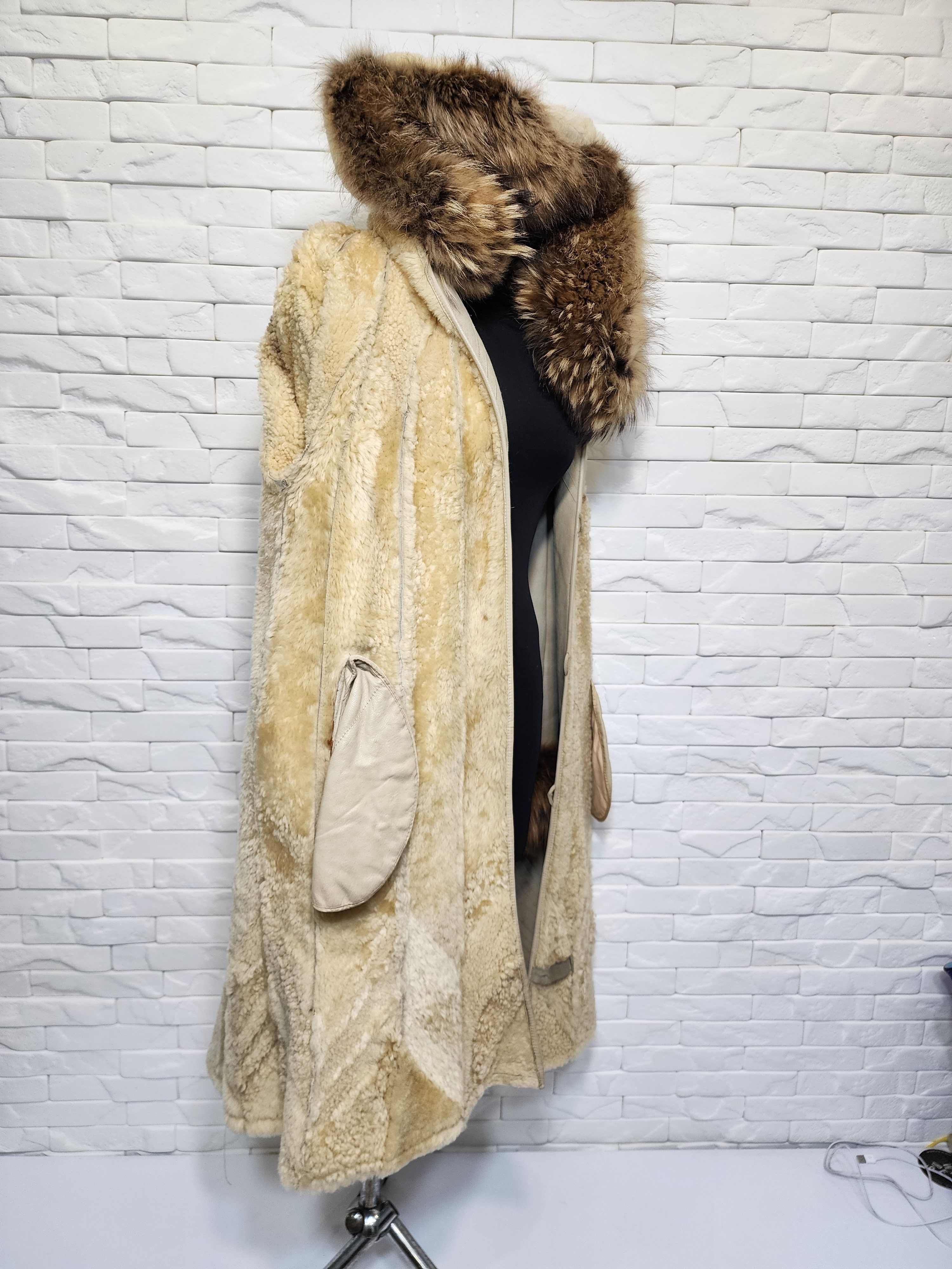 Genuine Leather Gray Sheepskin Hooded Coat: Women's Genuine Fur Size XL / US 12-14 / IT 48-50 - 8 Thumbnail