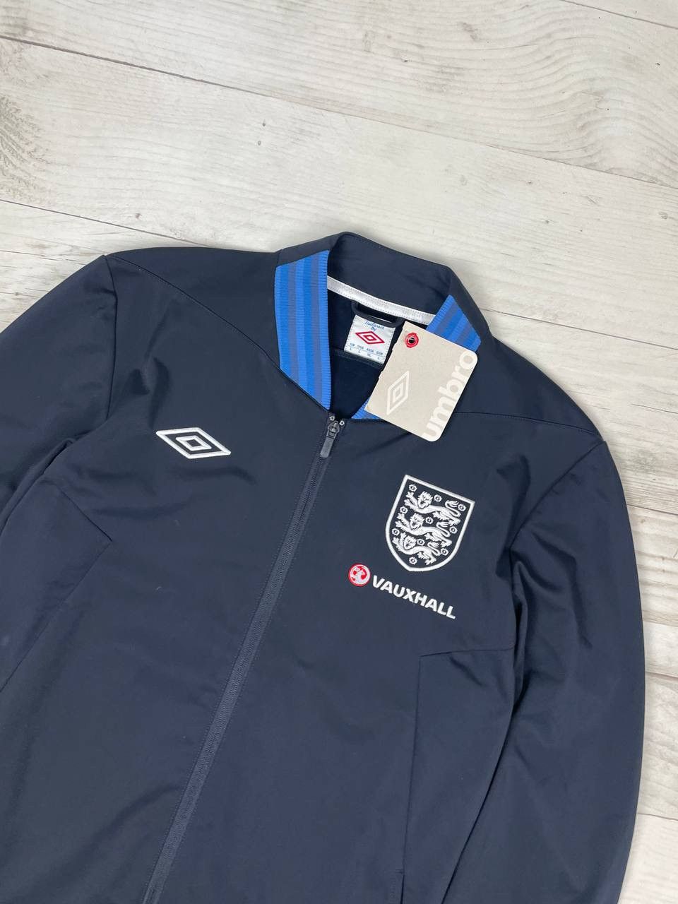 Umbro NEW Umbro England 2012 2013 Track Soccer Jacket Football Size US L / EU 52-54 / 3 - 2 Thumbnail