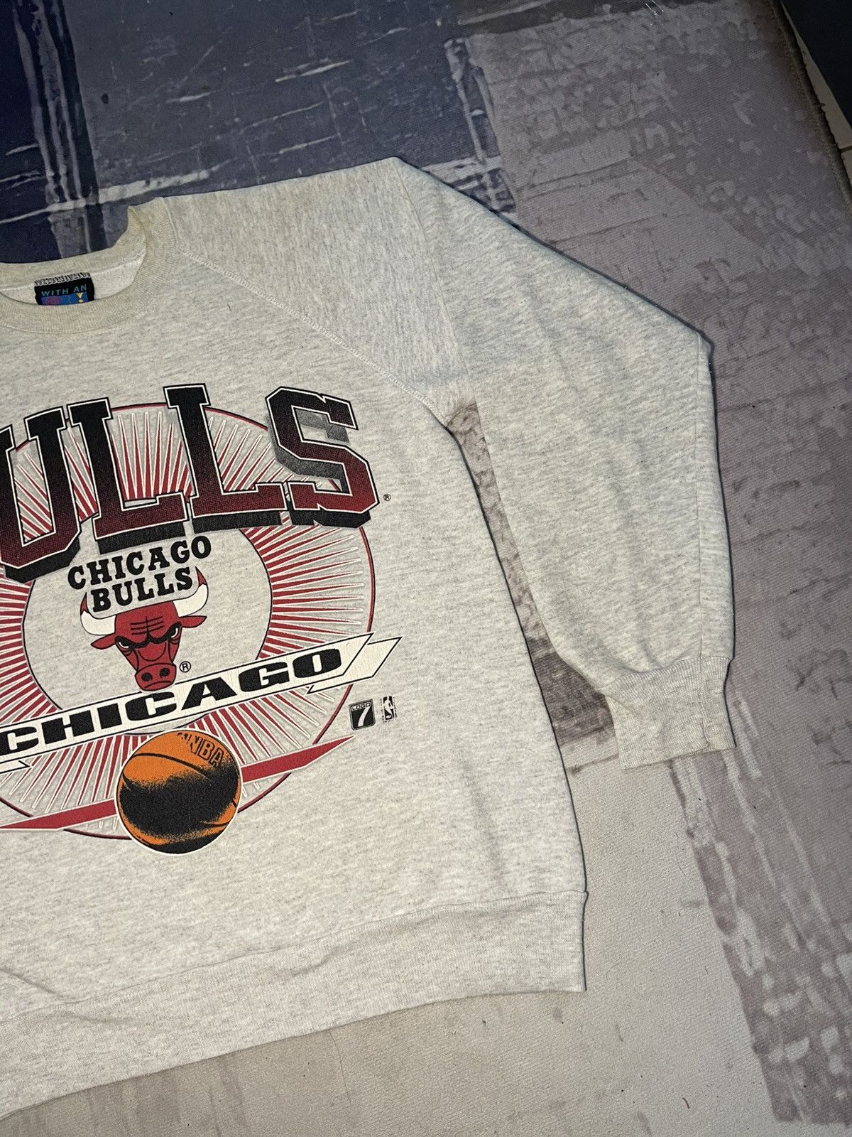 Logo 7 90s CHICAGO BULLS LOGO 7 BIG LOGO CREWNECK Size US L / EU 52-54 / 3 - 5 Thumbnail