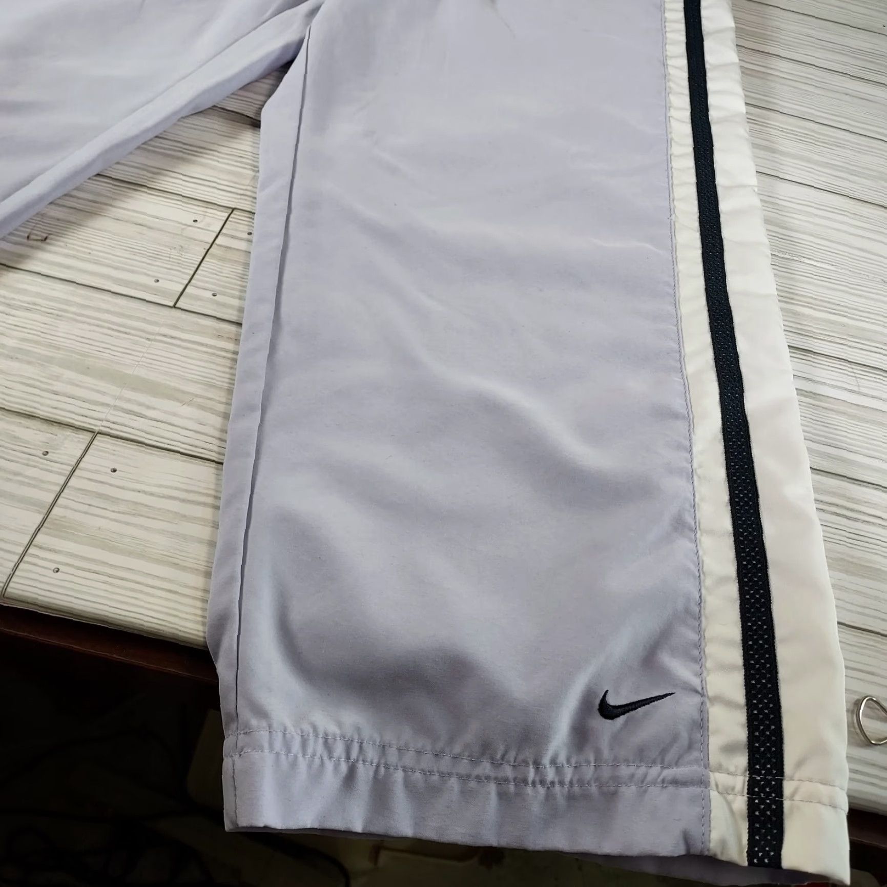 Nike Nike Women's M Light Weight Lilac Capri Golf Pants - 23.5in Inseam, 100% Polyester, Pockets, Pull On, Regular, Nike Size 32" / US 10 / IT 46 - 3 Thumbnail
