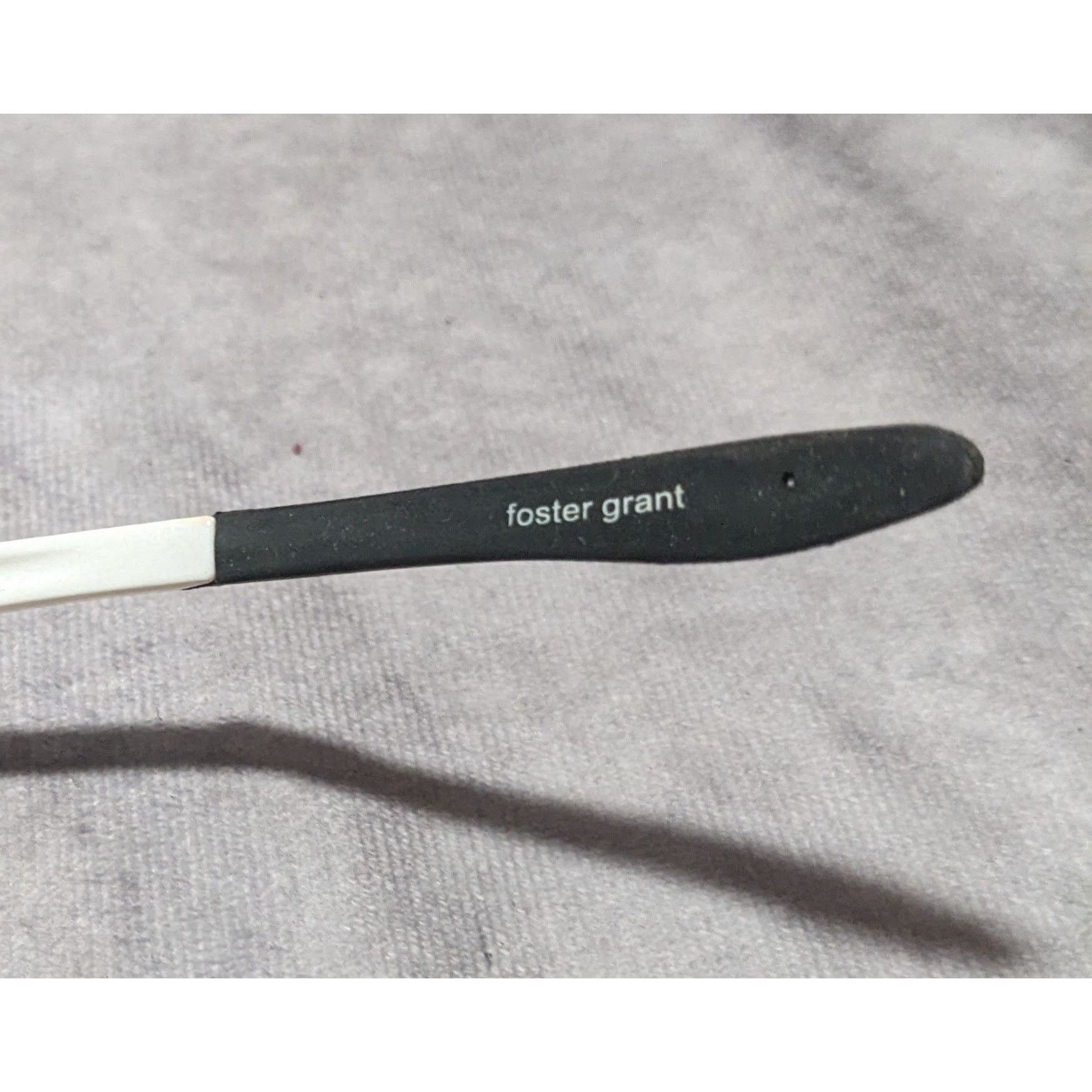 Foster Grant Foster Grant Black And White Sporty Rookie Sunglasses Size ONE SIZE - 6 Thumbnail