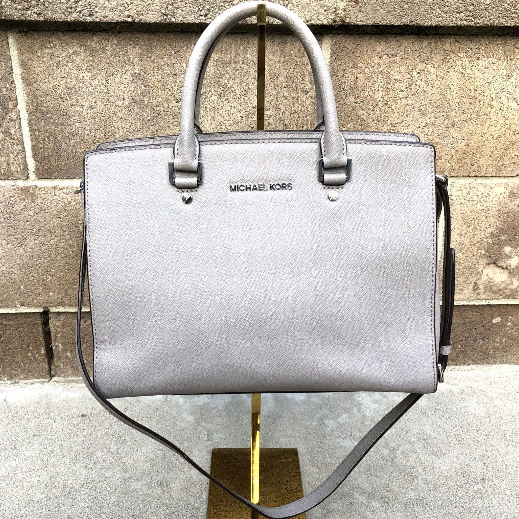 Michael Kors MICHAEL KORS Selma Purse Crossbody Medium Grey Saffiano Leather Shoulder Bag Womens Bag Size ONE SIZE - 2 Thumbnail