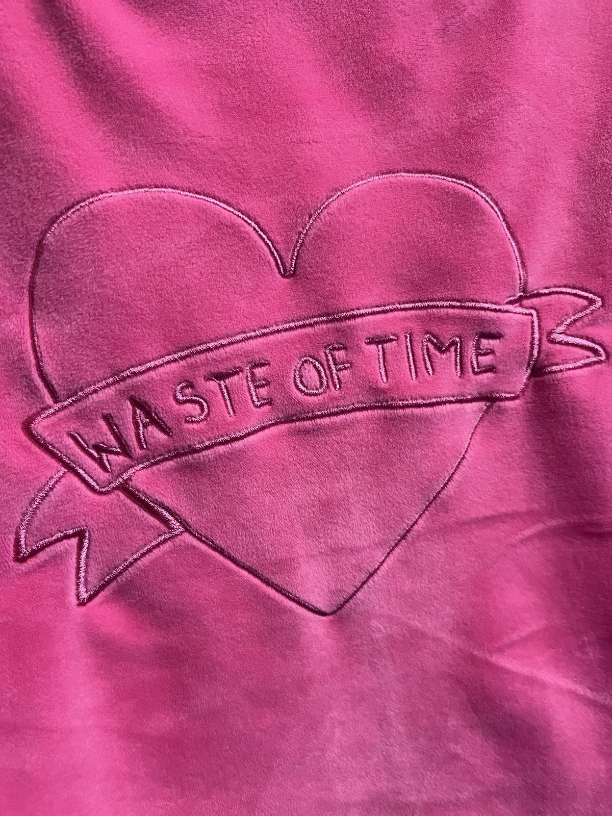 Lazy Oaf Lazy Oaf Waste of Time 💘 velour lounge heart button velvet Size ONE SIZE - 7 Thumbnail