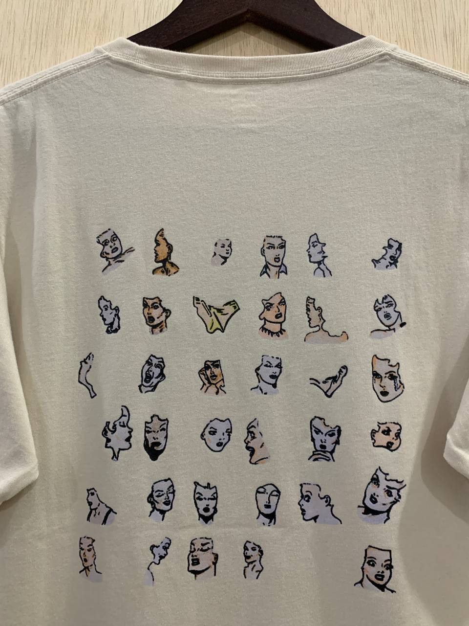 MoMA Moma Woman Face Hair Art Tee Size US L / EU 52-54 / 3 - 4 Thumbnail
