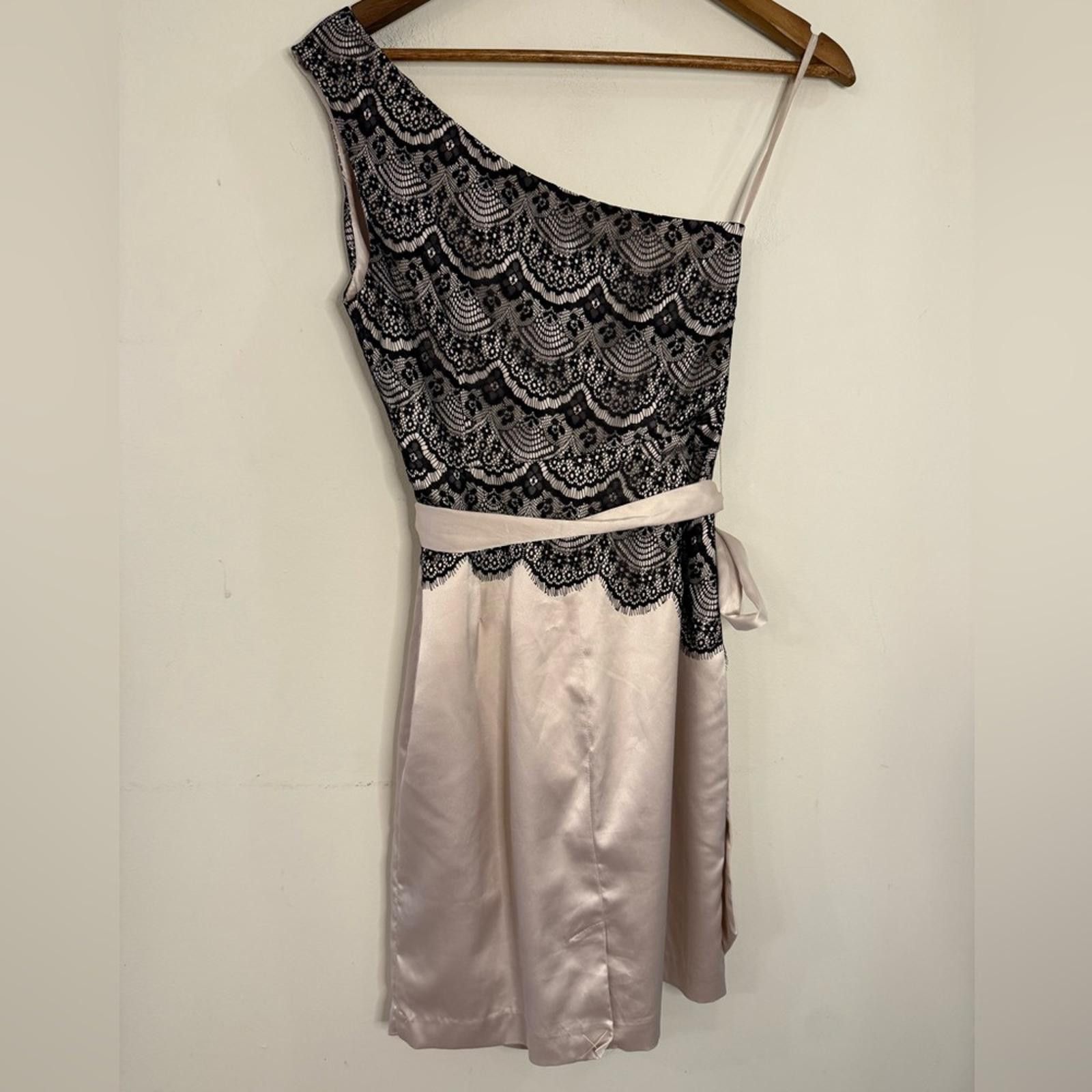 Other The Limited champagne black lace one shoulder dress SZ 0 Size XS / US 0-2 / IT 36-38 - 1 Thumbnail