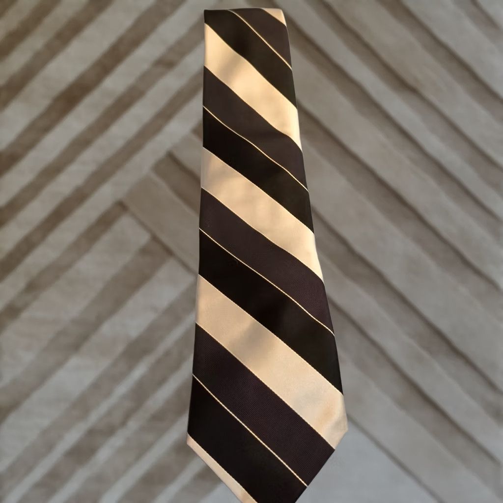 Calvin Klein VINTAGE Calvin Klein Men Tie Silk Striped Classic Formal Neckwear One Size Black 57-60" Adjustable Handmade 100% Silk Neck Tie Mens Size ONE SIZE - 1 Thumbnail