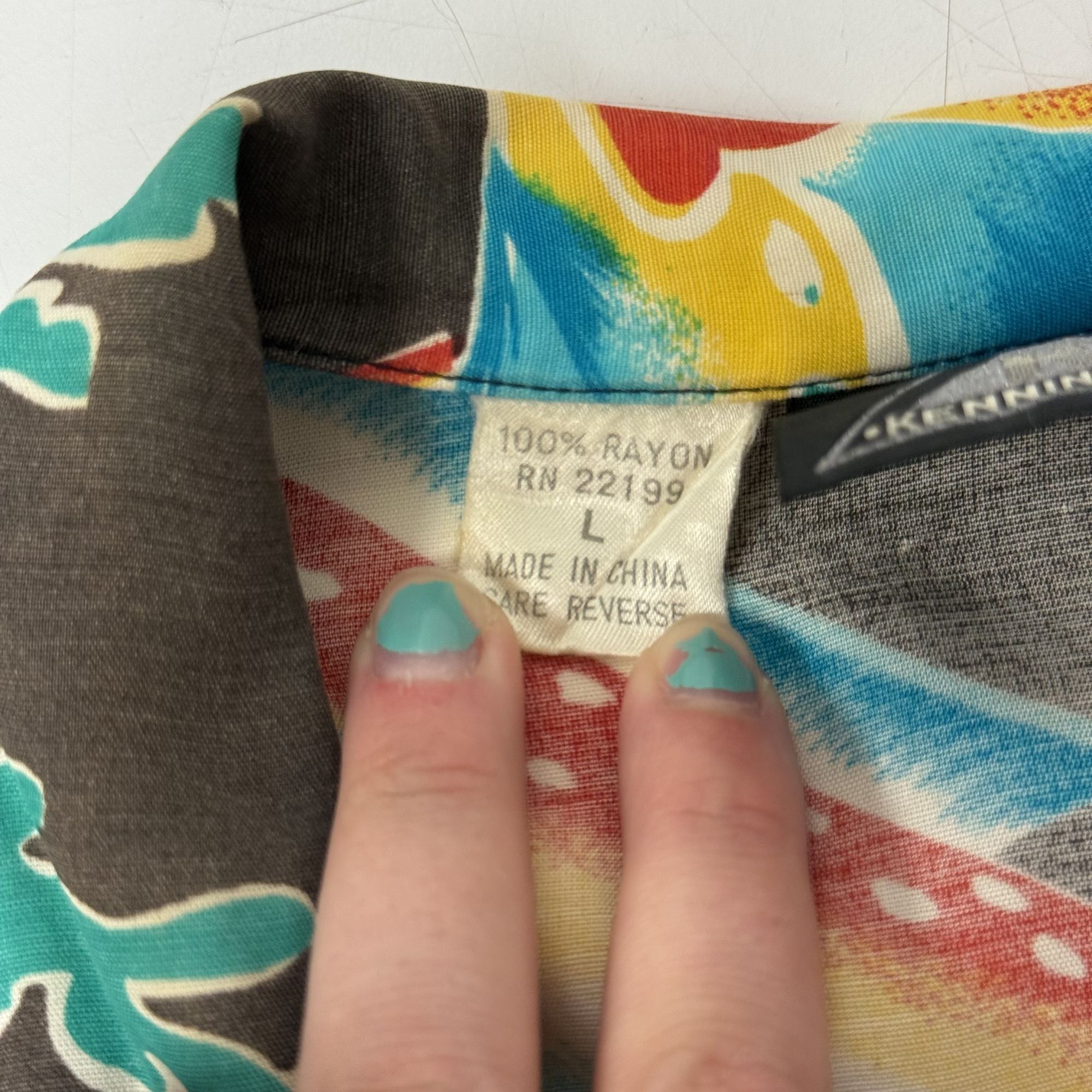 Kennington Ltd. Vtg Kennington Neon RAINBOW Tropical FISH Hawaiian Shirt Size US L / EU 52-54 / 3 - 5 Thumbnail