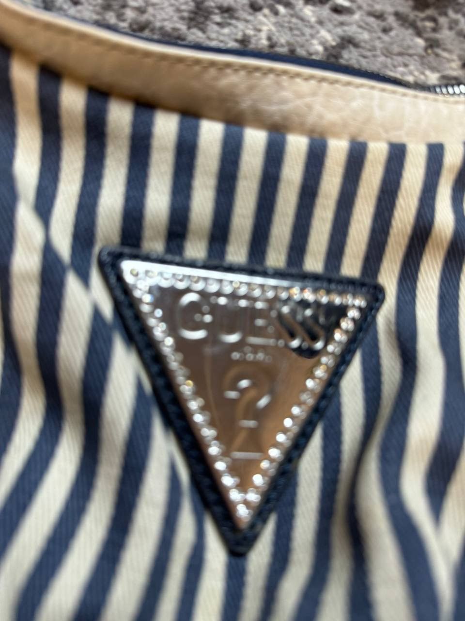 Guess × Vintage Vintage Y2K Guess Metal Logo Striped Tote Bag Japanese Style Size ONE SIZE - 3 Thumbnail