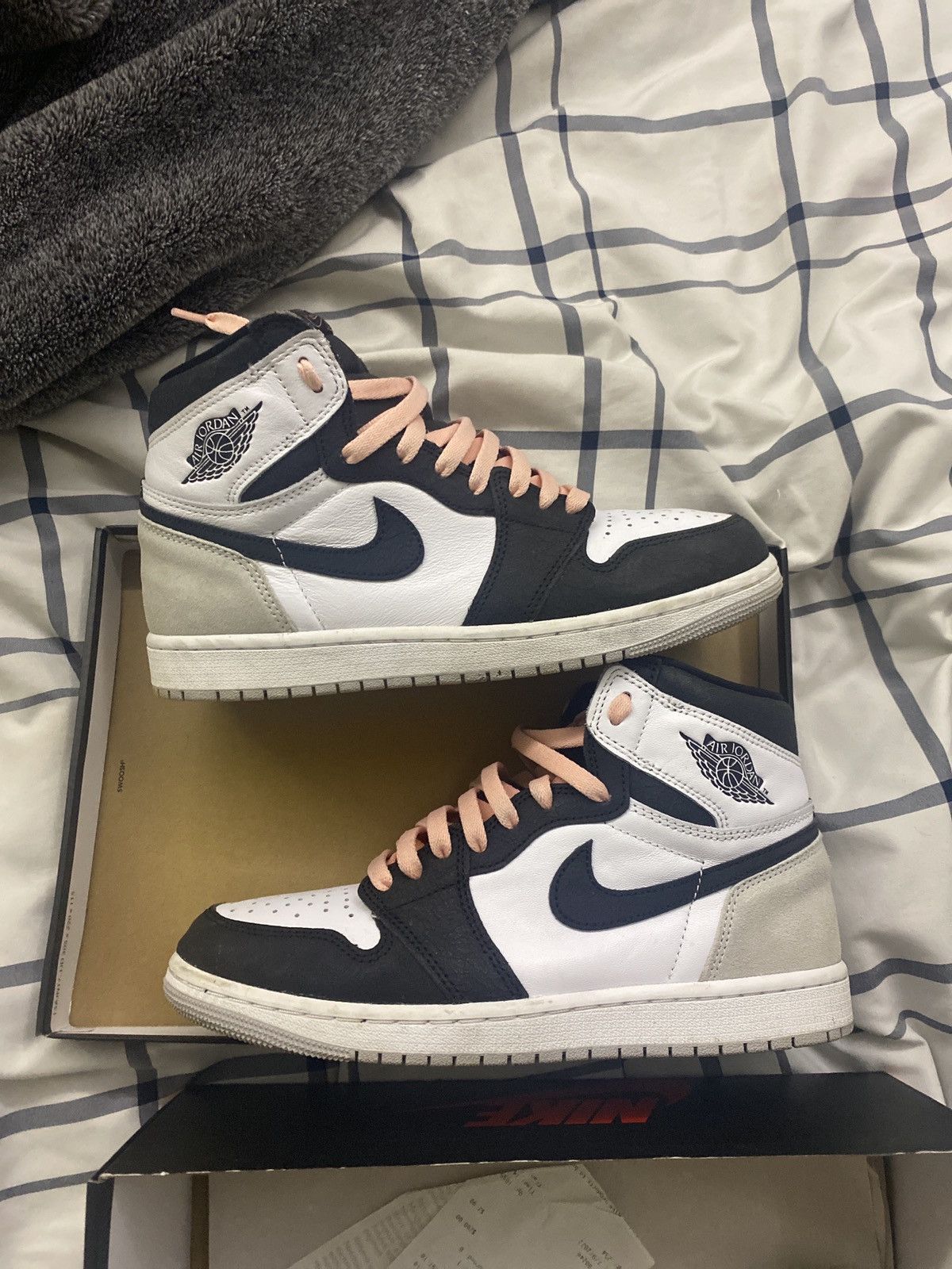 Nike Jordan 1 high stage haze Size US 8 / EU 41 - 1 Thumbnail
