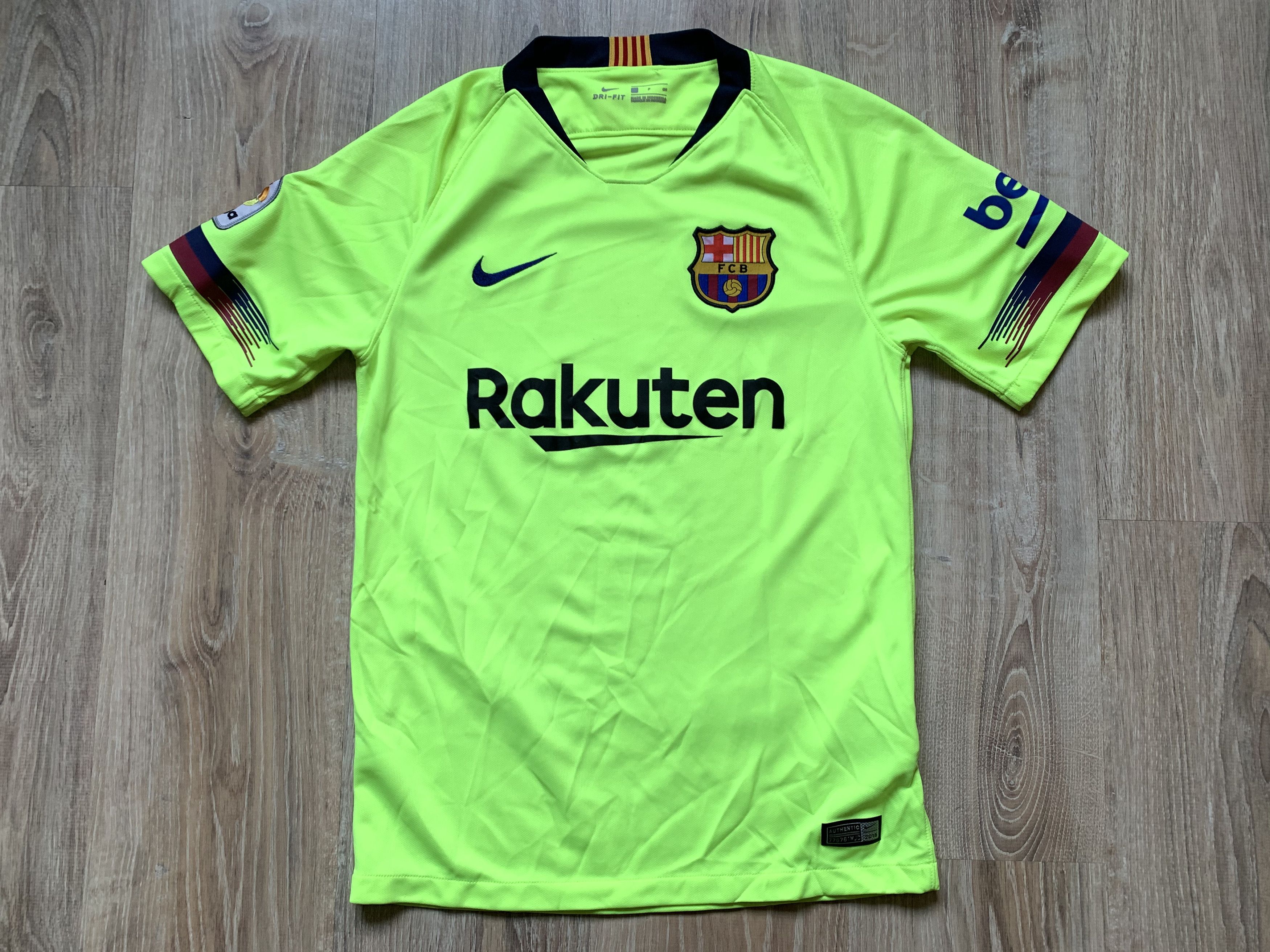 Nike × Vintage Nike FC Barcelona Away Shirt Liga Patch 2018-2019 Size US S / EU 44-46 / 1 - 1 Thumbnail