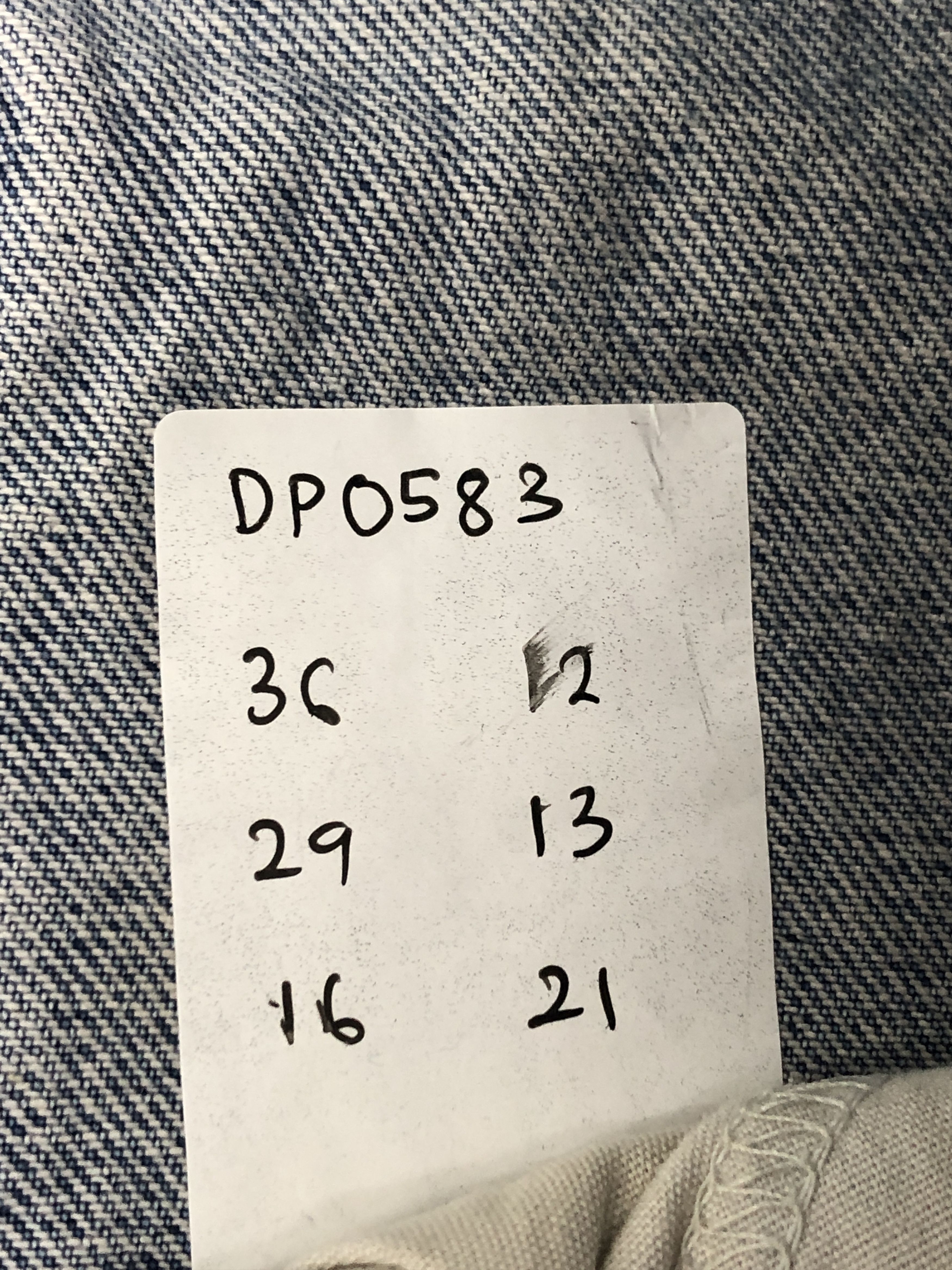 Faded Blue Vintage Levis 550 Denim Jeans