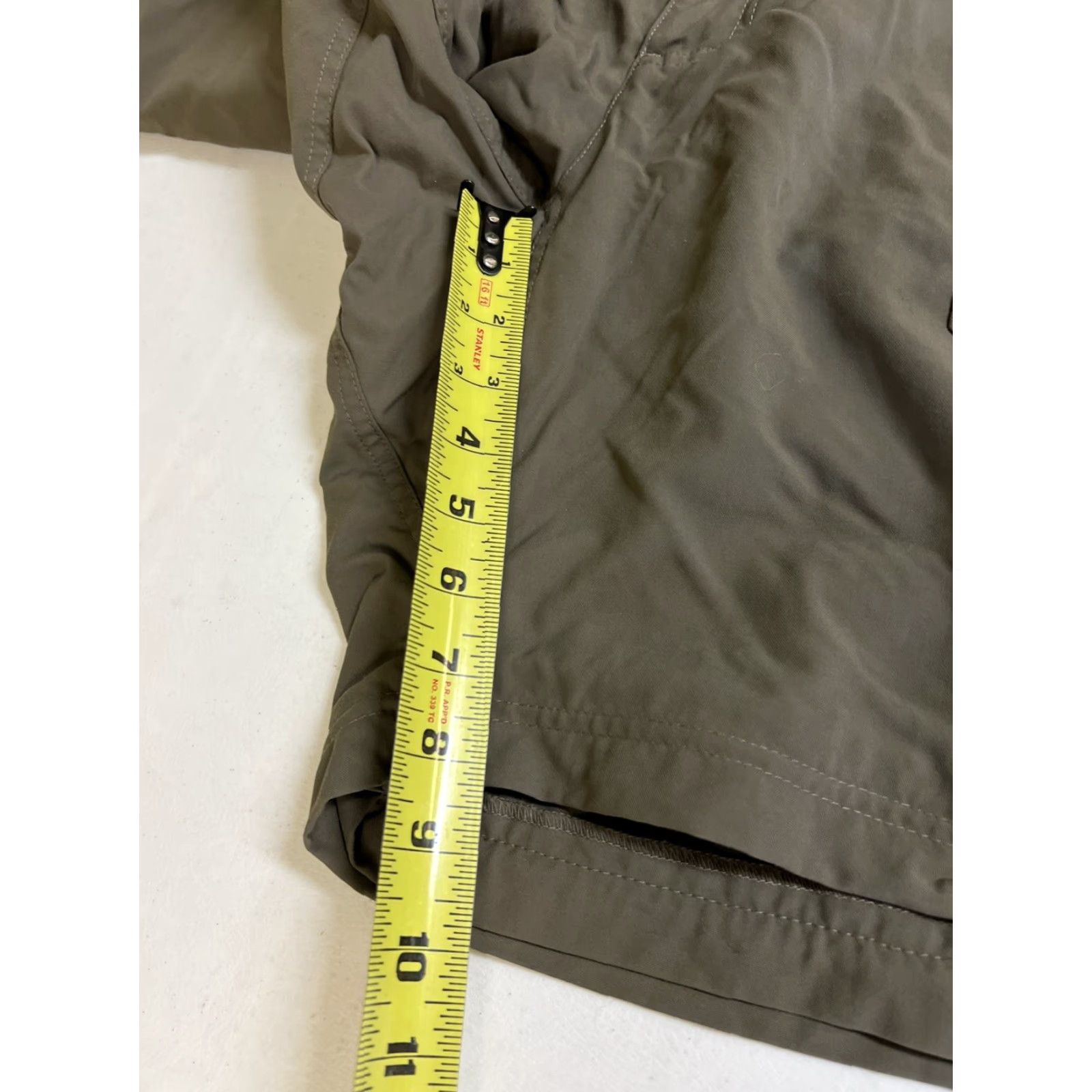 Vintage LL Bean Men Nylon Cargo Outdoor Hiking Fishing Shorts Belting Brown/Green 42 Regular Belted Cargo Pocket Pockets Outdoor Mens Shirt? Size US 42 / EU 58 - 5 Thumbnail