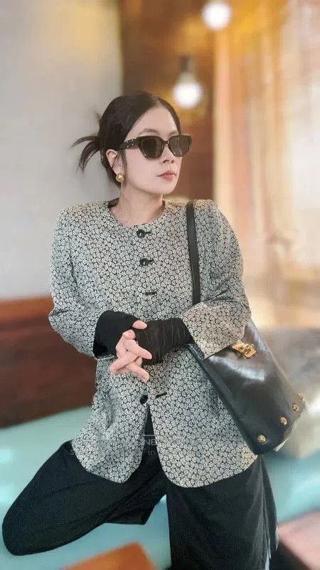 Givenchy Givenchy Color-Block Silk Women's Cardigan . Size XXS / US 00 / IT 34 - 2 Thumbnail