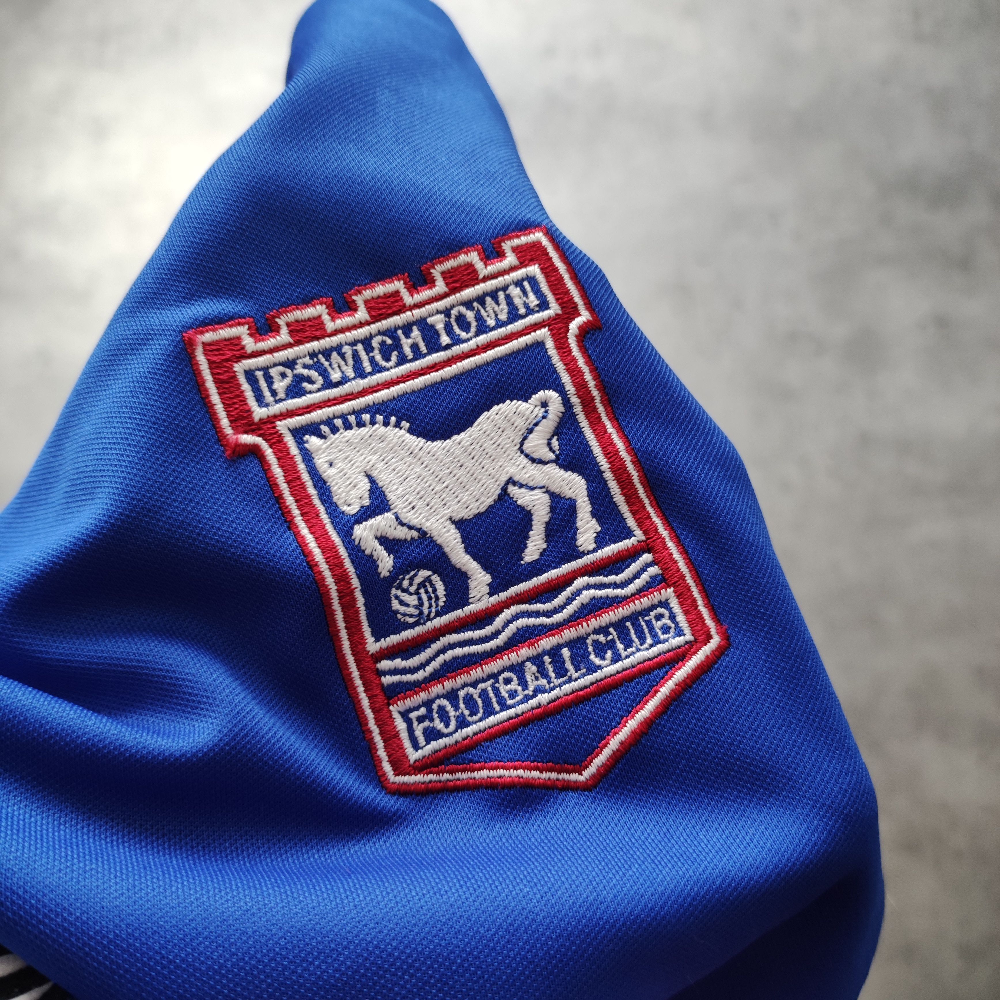 Vintage RARE 2003/04 Vintage Ipswich Town Football Club Home Jersey Size US L / EU 52-54 / 3 - 6 Thumbnail