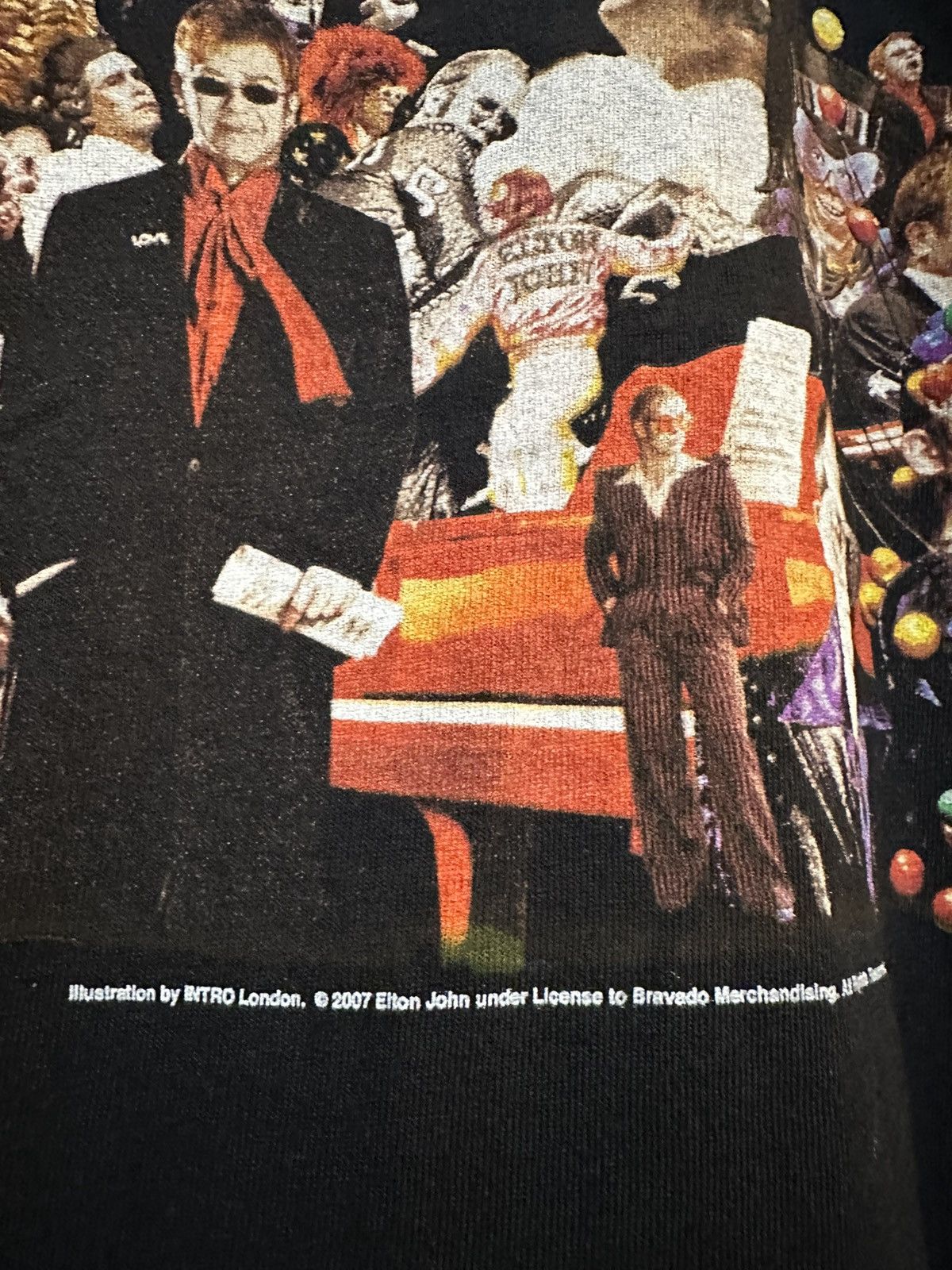 Band Tees × Vintage Vintage Elton John Rocket Man Tour T Shirt Size US XL / EU 56 / 4 - 4 Thumbnail