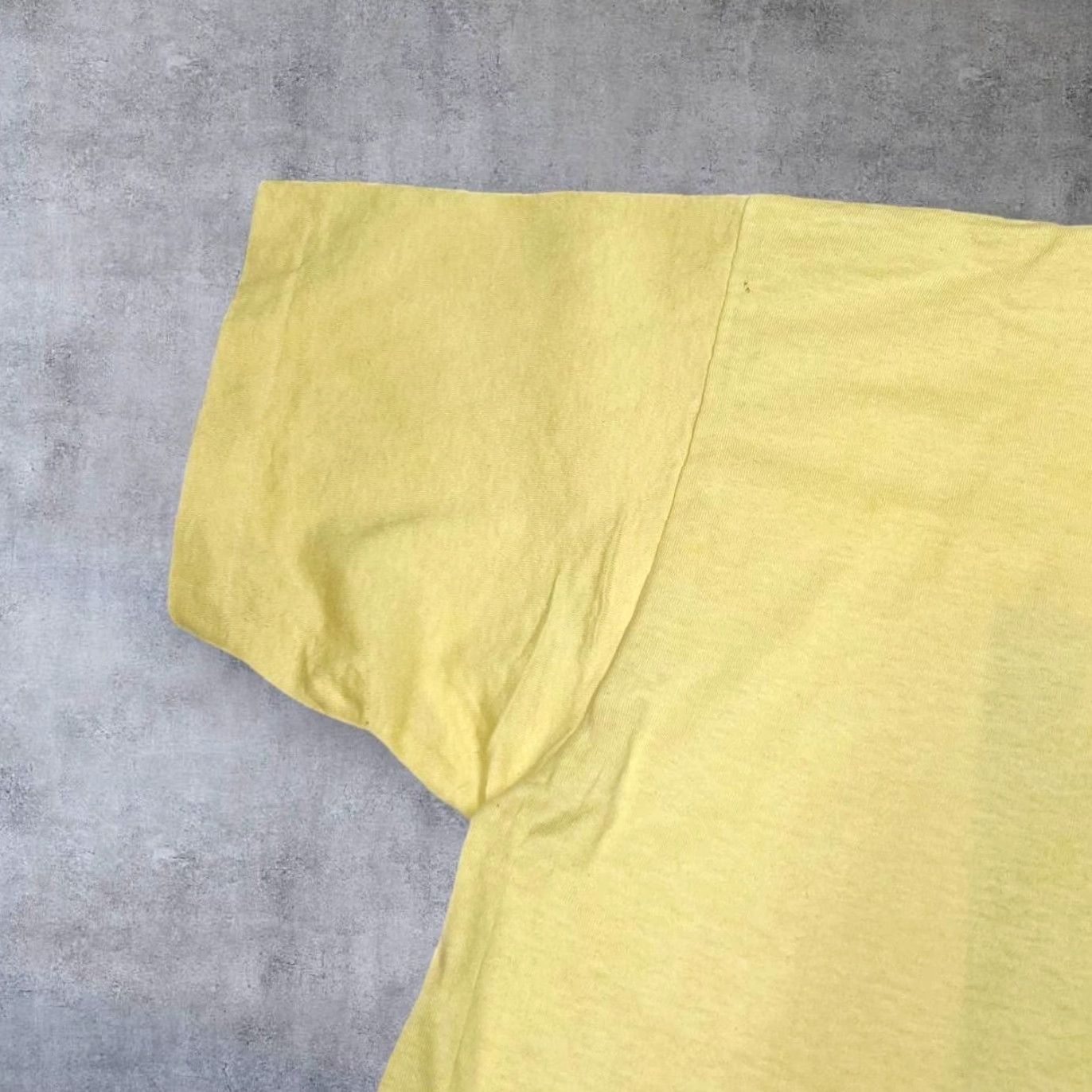 Fruit Of The Loom VINTAGE Fruit of the Loom T-Shirt 90s Reunite America Protect Our Children Graphic Single Stitch XL Yellow Mens Size US XL / EU 56 / 4 - 5 Thumbnail