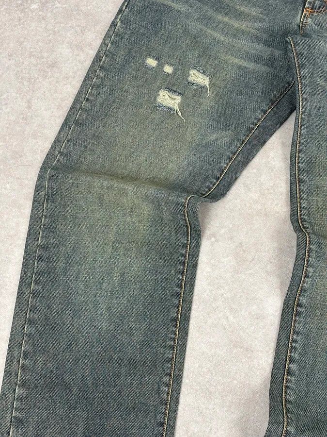 Dolce & Gabbana 2000s Dolce & Gabbana Faded Blue Denim Distressed Jeans Size US 32 / EU 48 - 9 Thumbnail