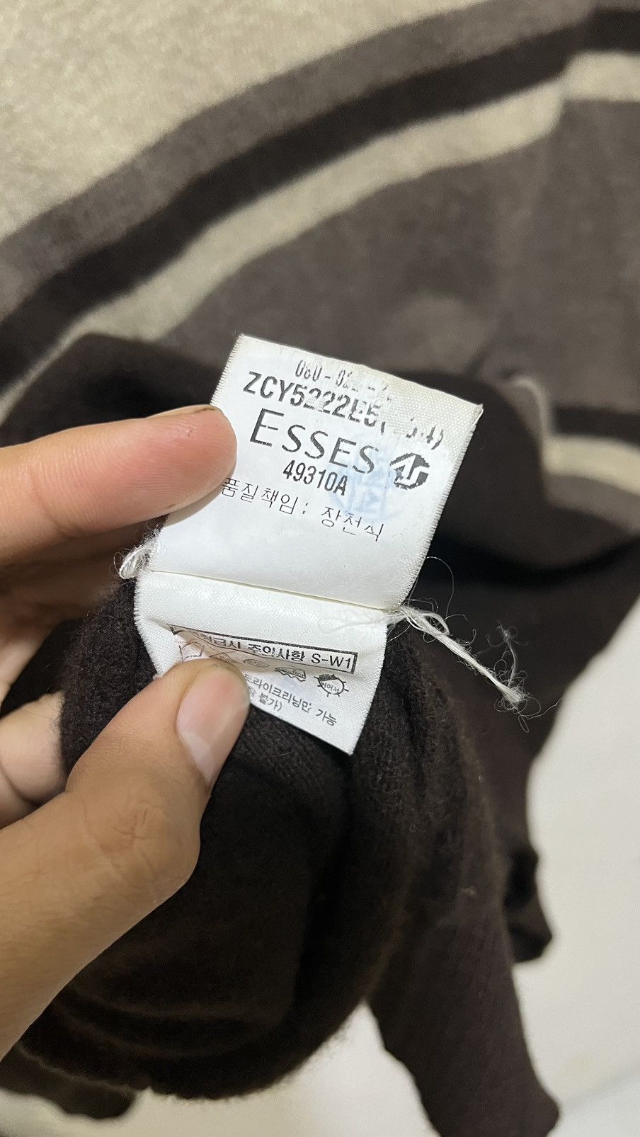 Designer × Vintage × Yves Saint Laurent vintage yvest saint laurent knit sweater Size US M / EU 48-50 / 2 - 8 Thumbnail