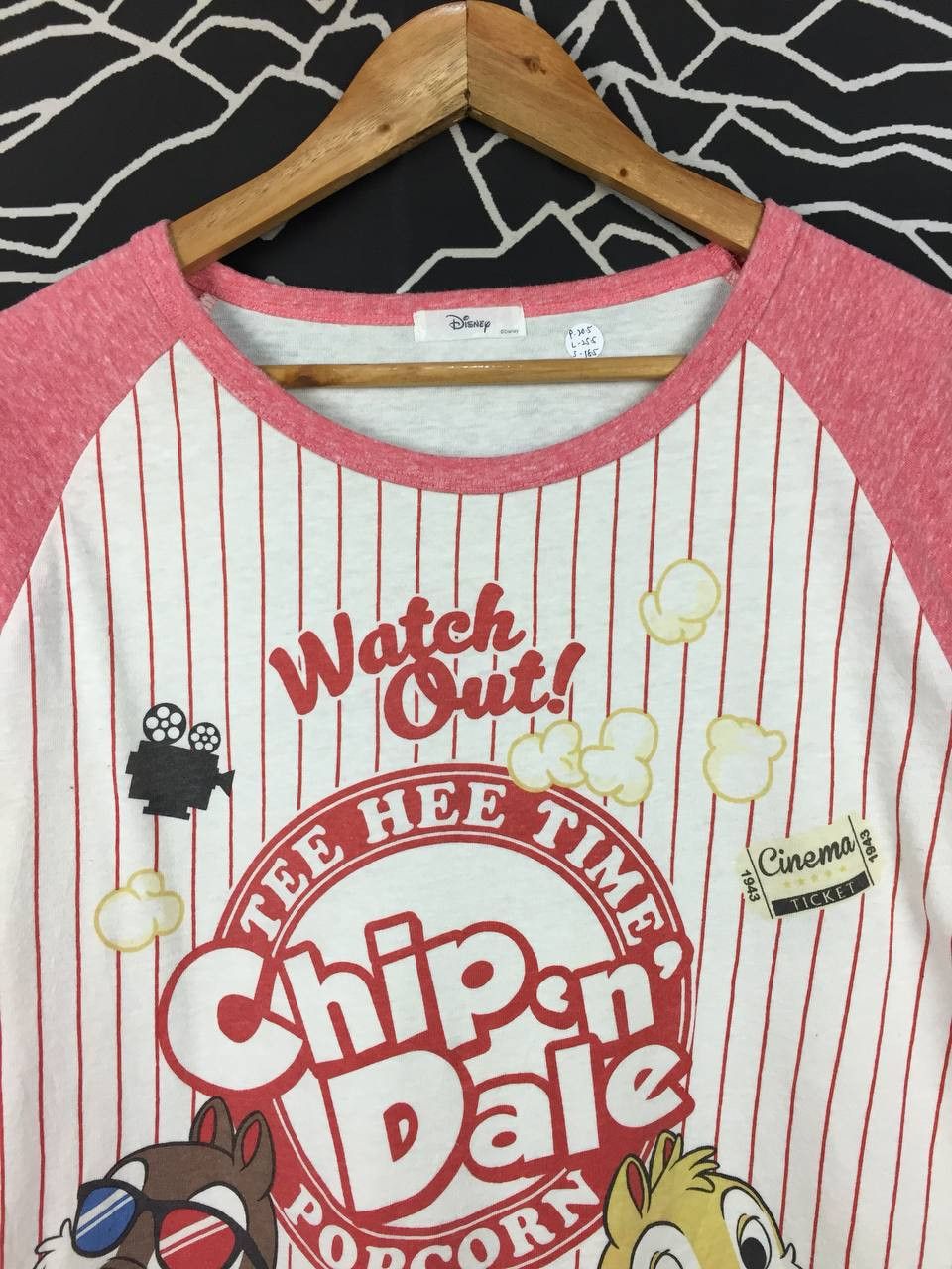 Disney Vtg Disney Chip 'n' Dale Chilly Sillies Cinema Raglan Tee Size US M / EU 48-50 / 2 - 3 Thumbnail