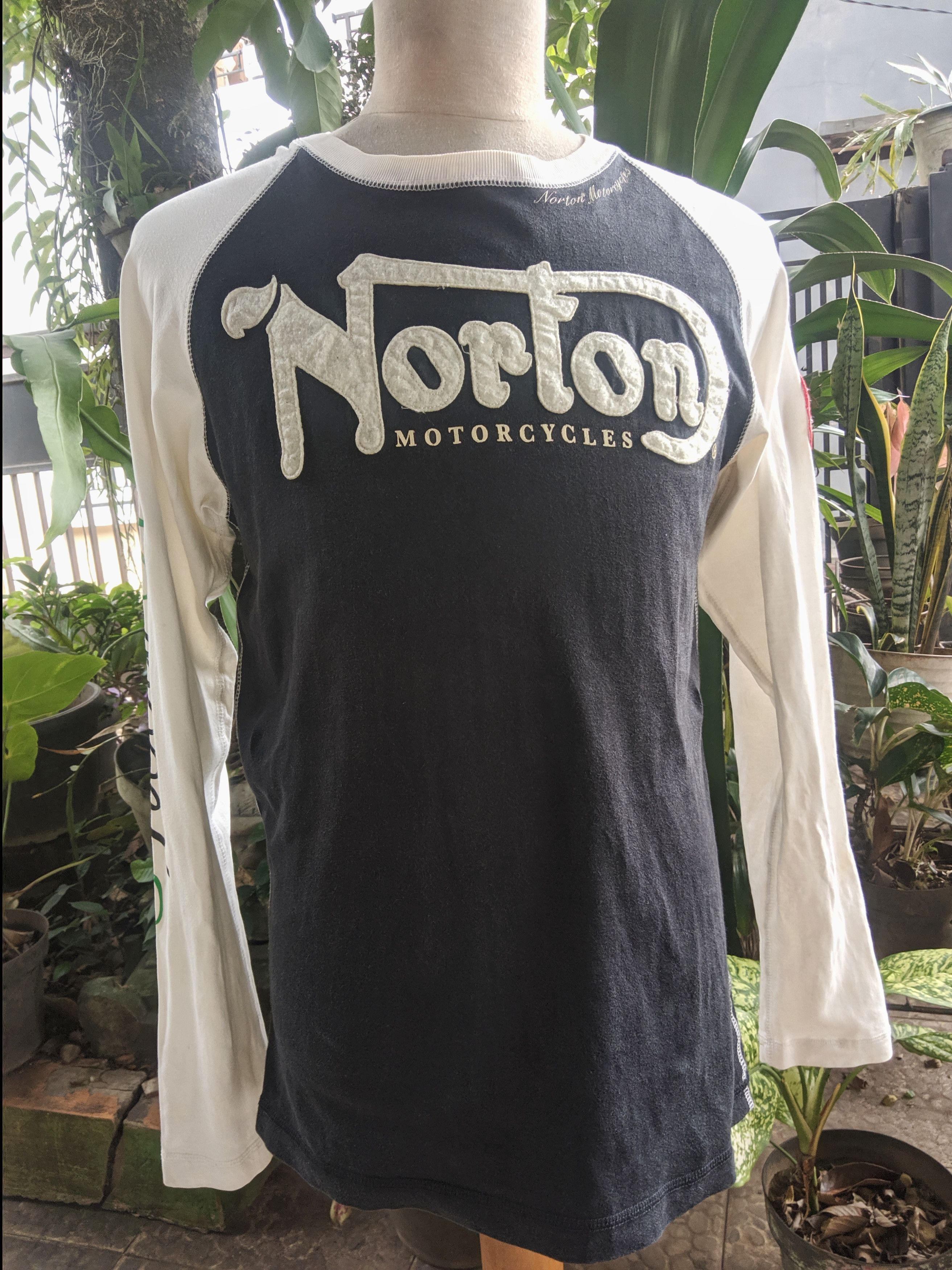 Harley Davidson Vtg" Norton Motorcycles Harley Davidson Bmw Triumph Art Size US M / EU 48-50 / 2 - 1 Thumbnail