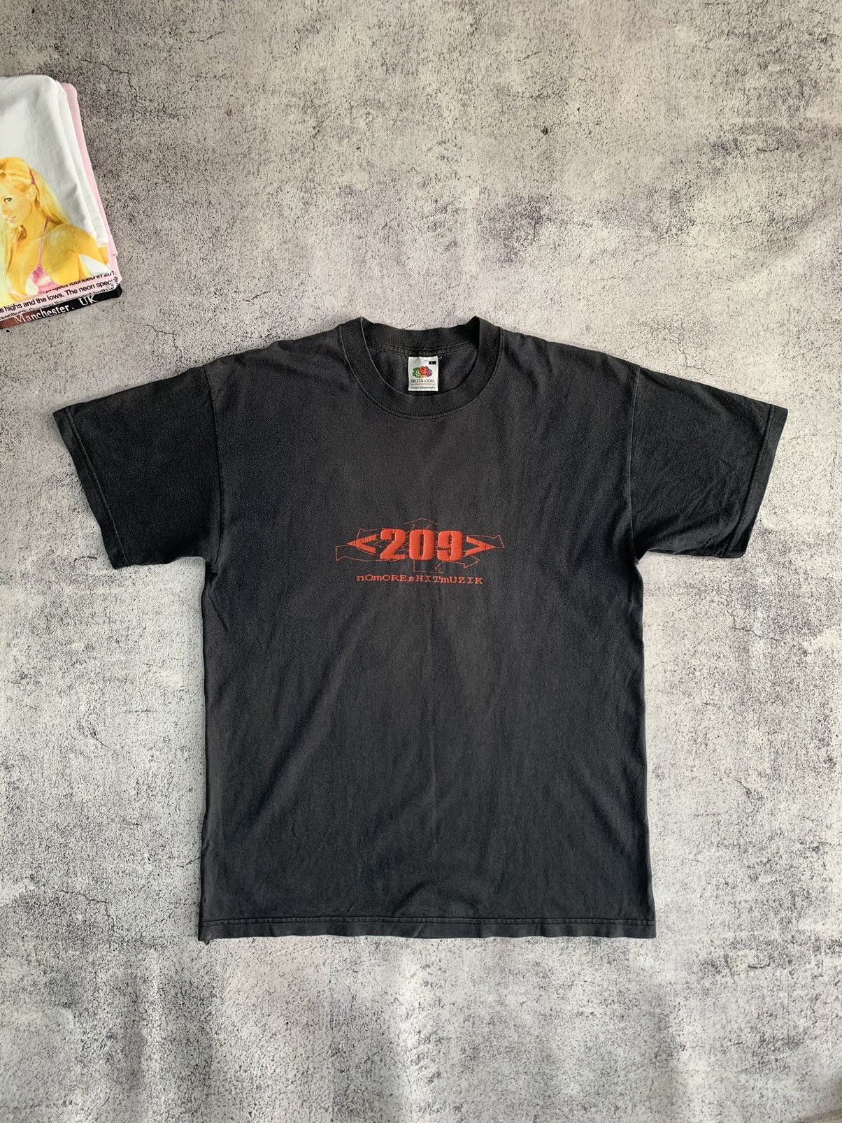 Band Tees × Vintage Vintage Y2K <209> no more shit muzik Band T Shirt Size US L / EU 52-54 / 3 - 3 Thumbnail