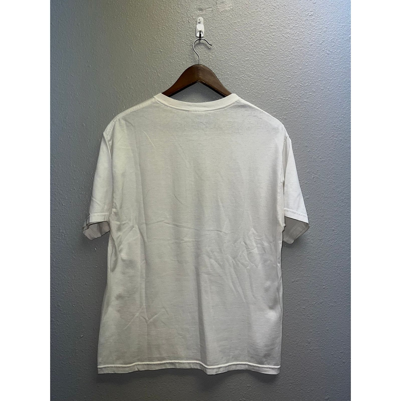 Hanes Vintage Cadillac Shirt Pink Patched Car White Tee 90s Medium Size US M / EU 48-50 / 2 - 5 Thumbnail