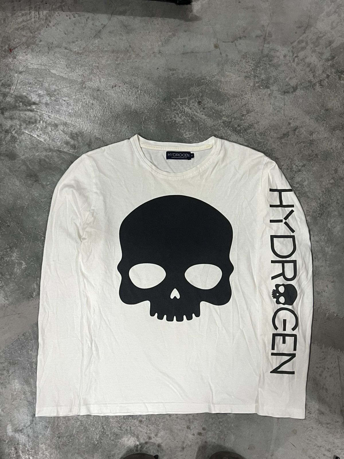 Japanese Brand Hydrogen skull long sleeve Size US M / EU 48-50 / 2 - 1 Thumbnail