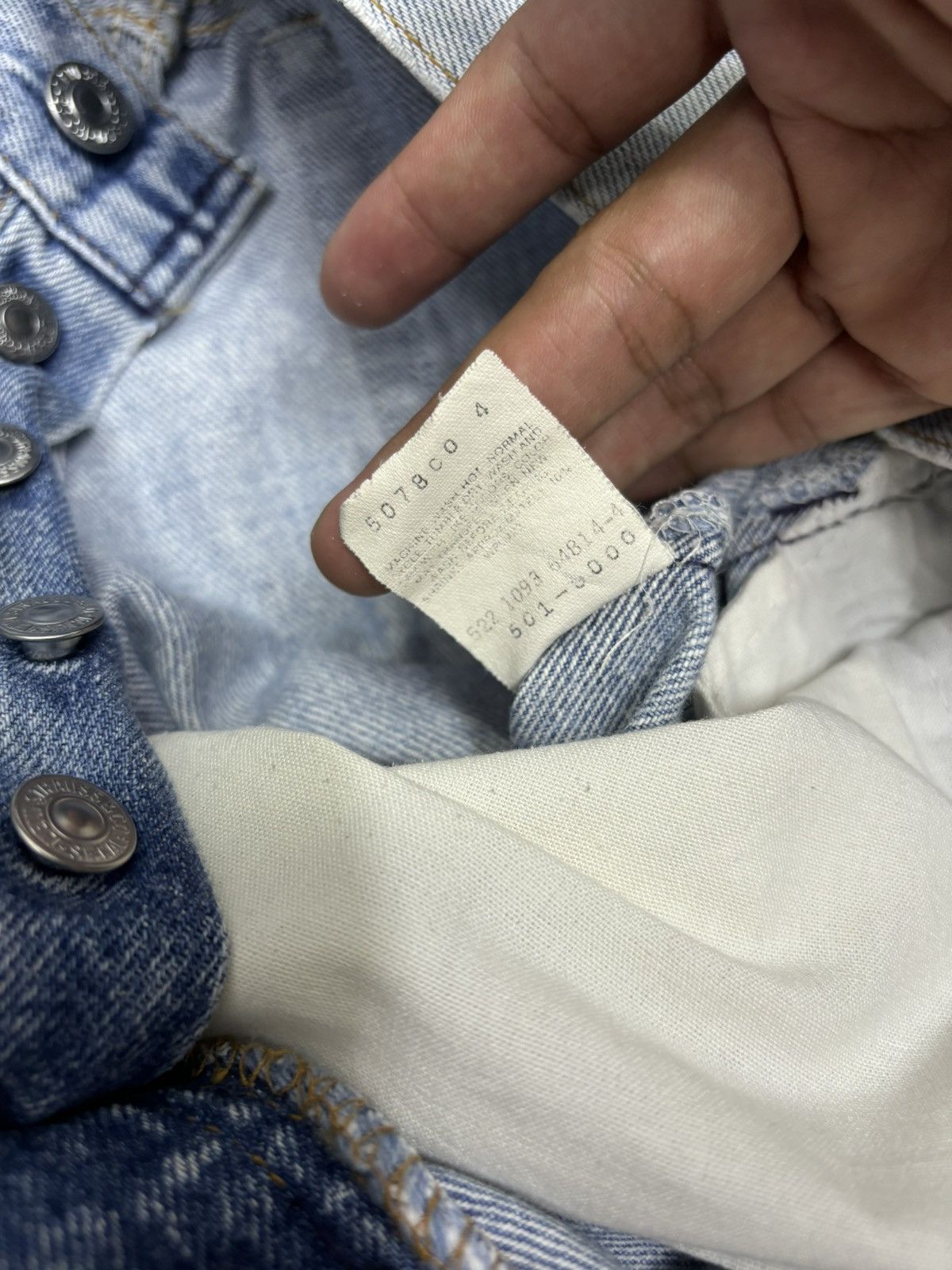 Levi's VINTAGE LEVIS 501 PAINTER JEANS DISTRESSED DENIM Size US 30 / EU 46 - 13 Thumbnail