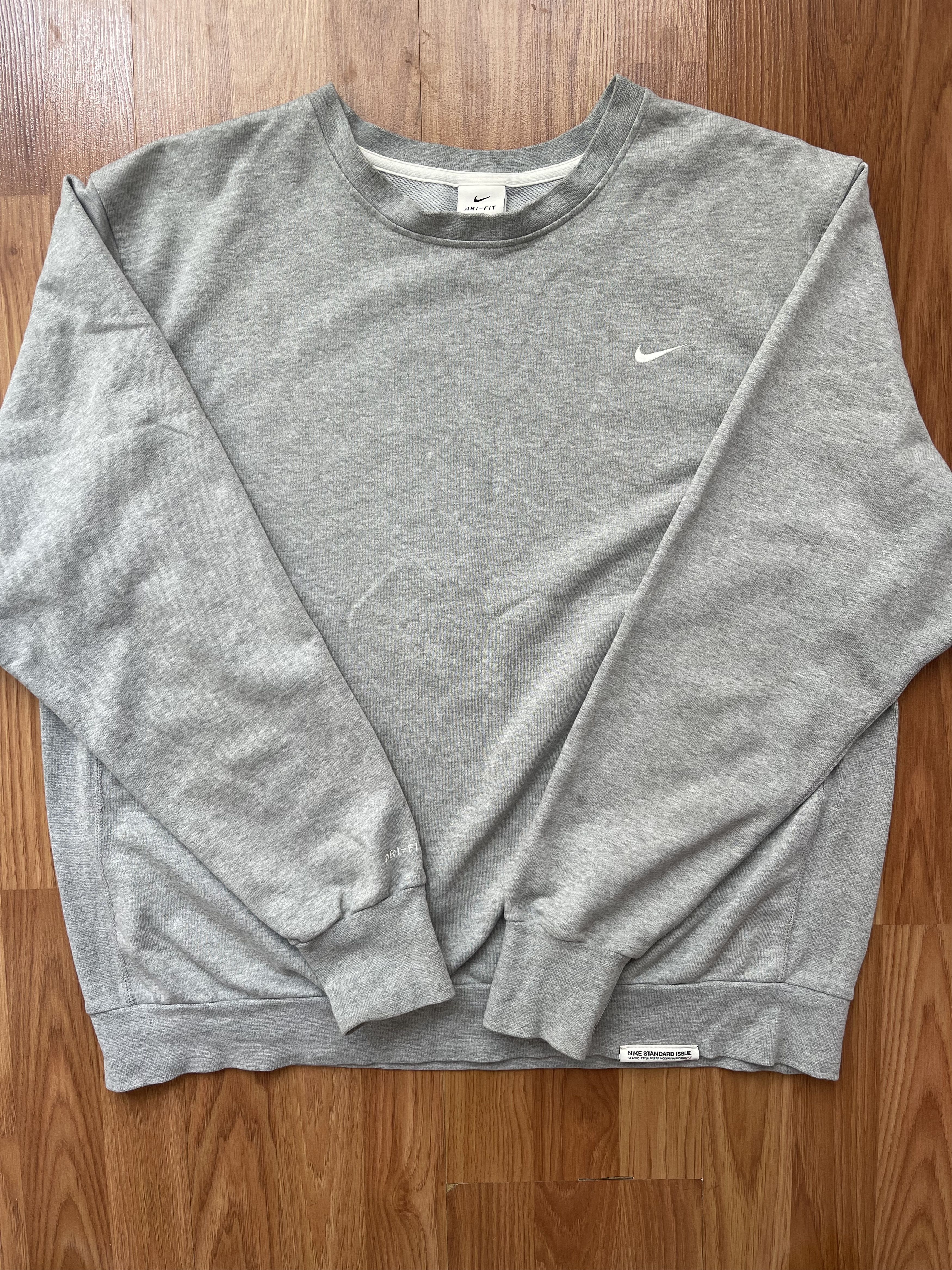 Nike NIKE DRI FIT CREWNECK Size US L / EU 52-54 / 3 - 1 Thumbnail