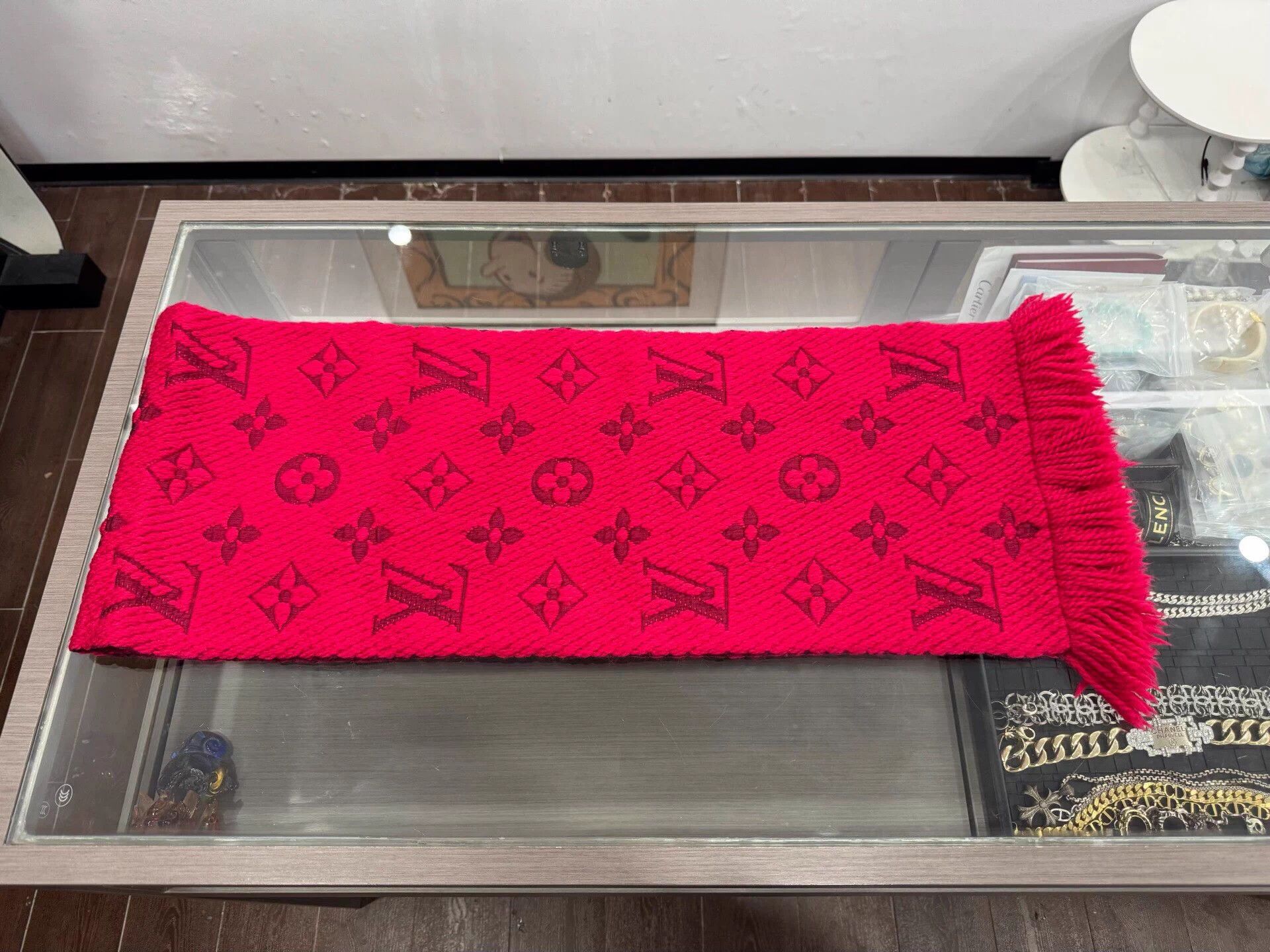 Louis Vuitton LV Red All Over Monogram Double Sided Tassel Wool Scarf Size ONE SIZE - 5 Thumbnail