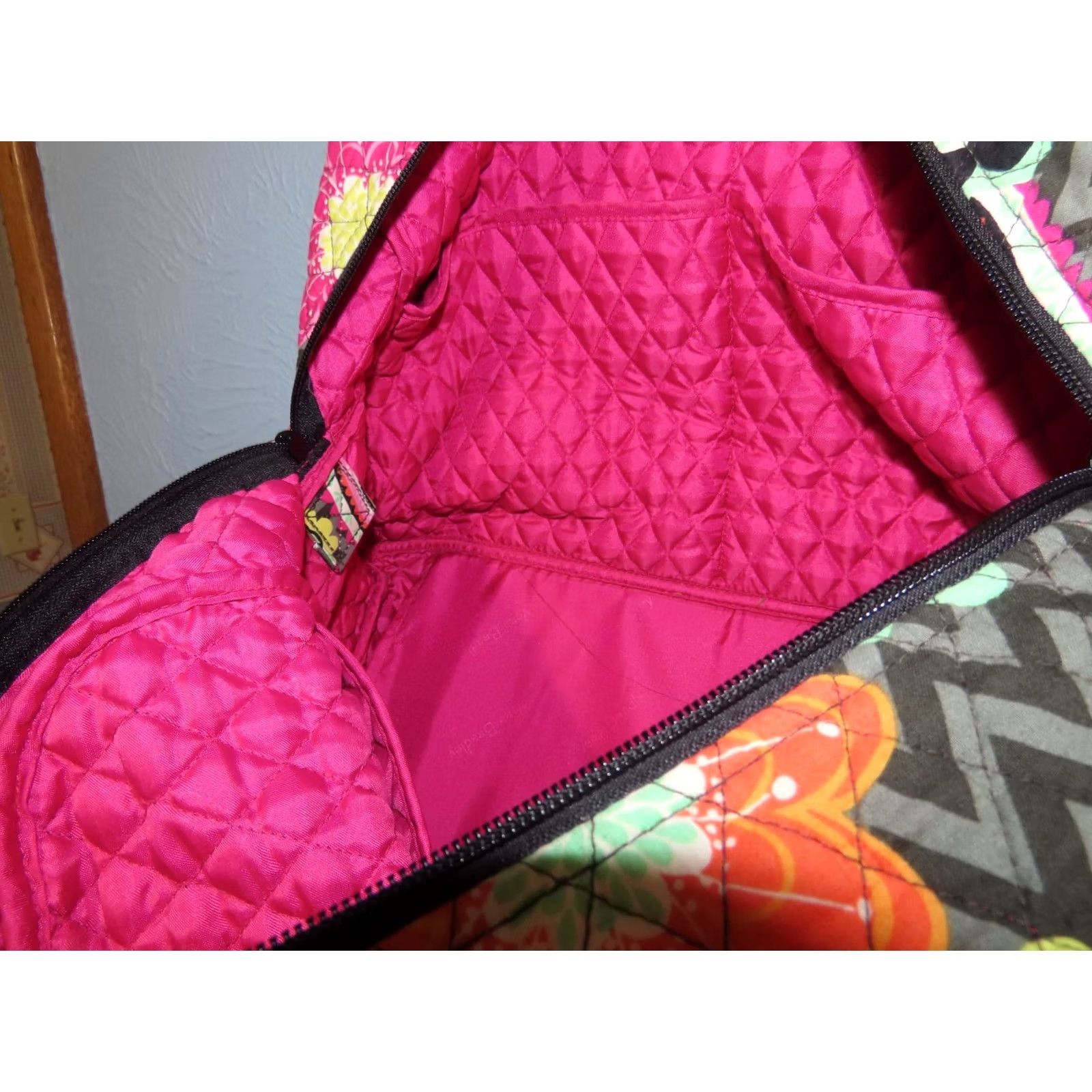Vera Bradley Vera Bradley Grand Traveler Floral Weekendr Bag 14413-163 Hot Pink Interior, Multicolor Exterior, Duffle, Womens, XL, Zip, Travel, Casual, Business Size ONE SIZE - 6 Thumbnail