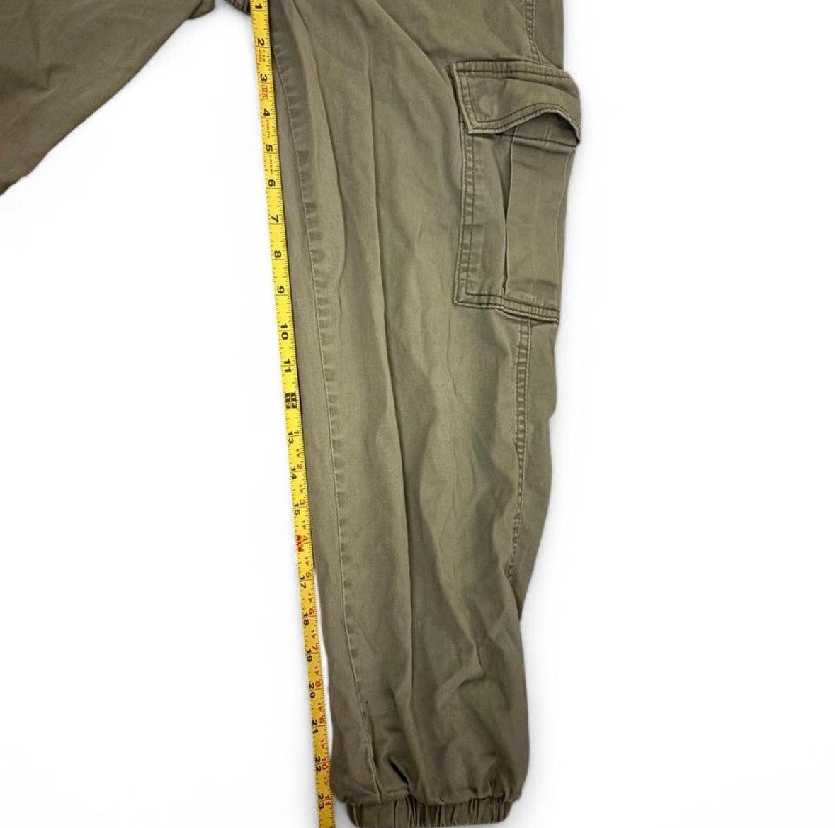 Levi's Levi’s High Waisted Cargo Pants Size 27" / US 4 / IT 40 - 6 Thumbnail