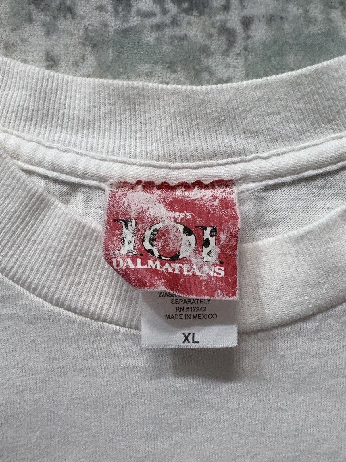 Disney 90’s 101 Dalmatians Best Friends Vintage Rare Graphic Tee Size US XL / EU 56 / 4 - 4 Thumbnail