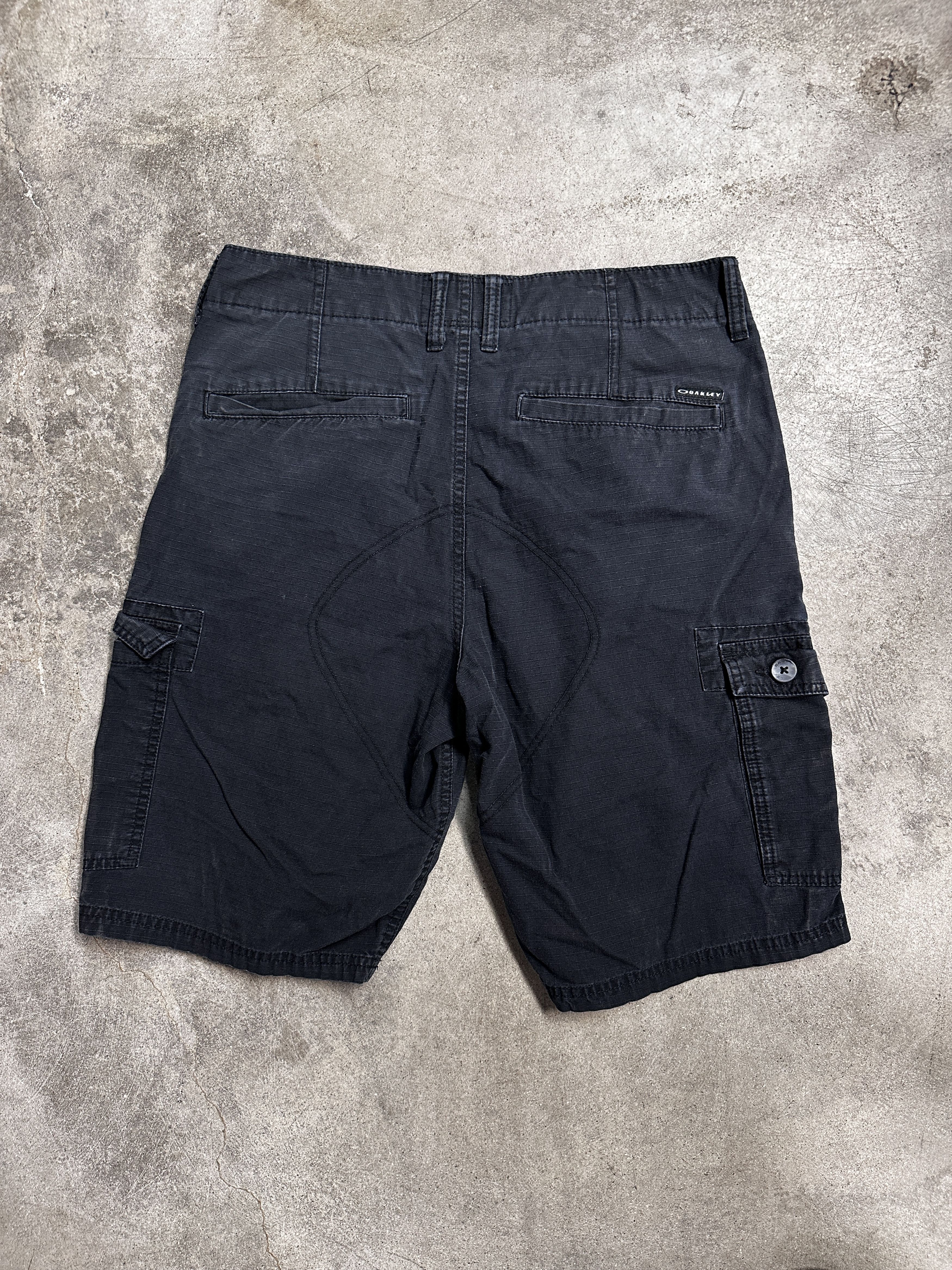 Oakley Oakley Cargo Shorts Size US 32 / EU 48 - 3 Thumbnail