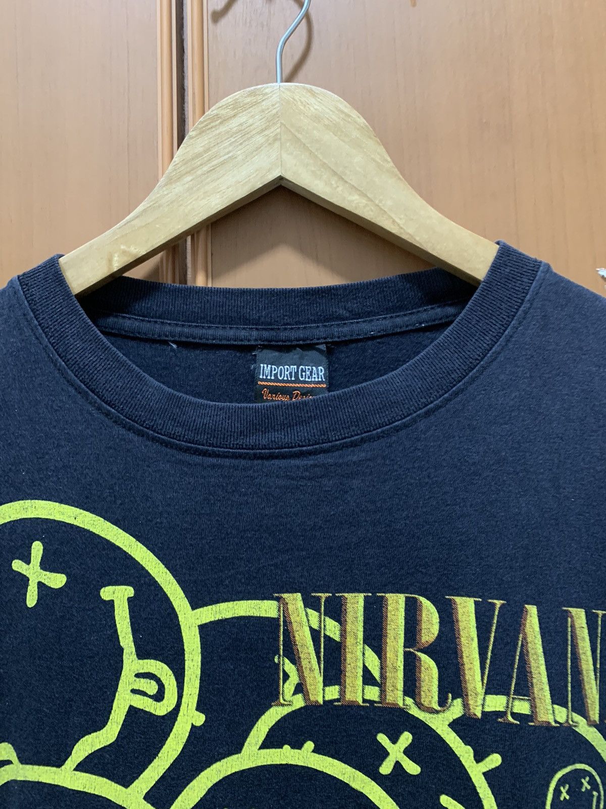 Band Tees Vintage Bootleg Smiley Nirvana Band Tees Size US L / EU 52-54 / 3 - 4 Thumbnail