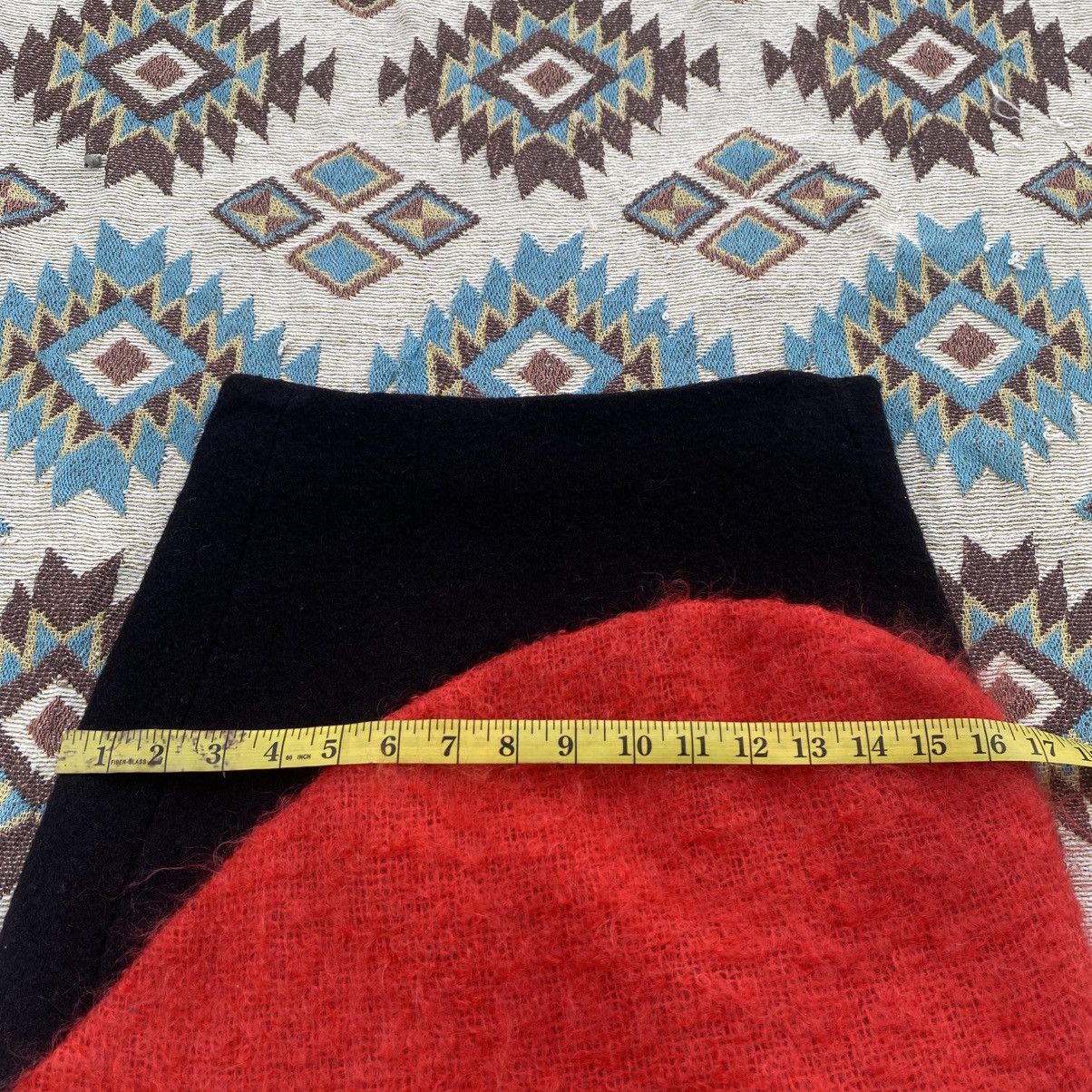 Dirk Van Saene Dirk Van Saene FW2007 Red Mohair Appliqué Skirt Size 26" / US 2 / IT 38 - 14 Thumbnail