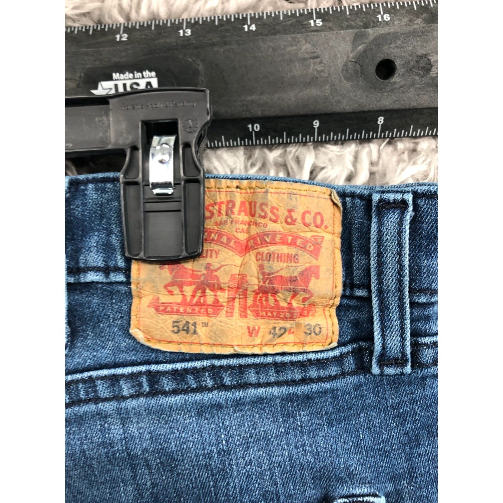 Levi's Levi's 541 Straight Jeans Mens 42x30 Blue Medium Wash Regular Fit Belt Loops 5-Pocket Denim Size US 42 / EU 58 - 6 Thumbnail