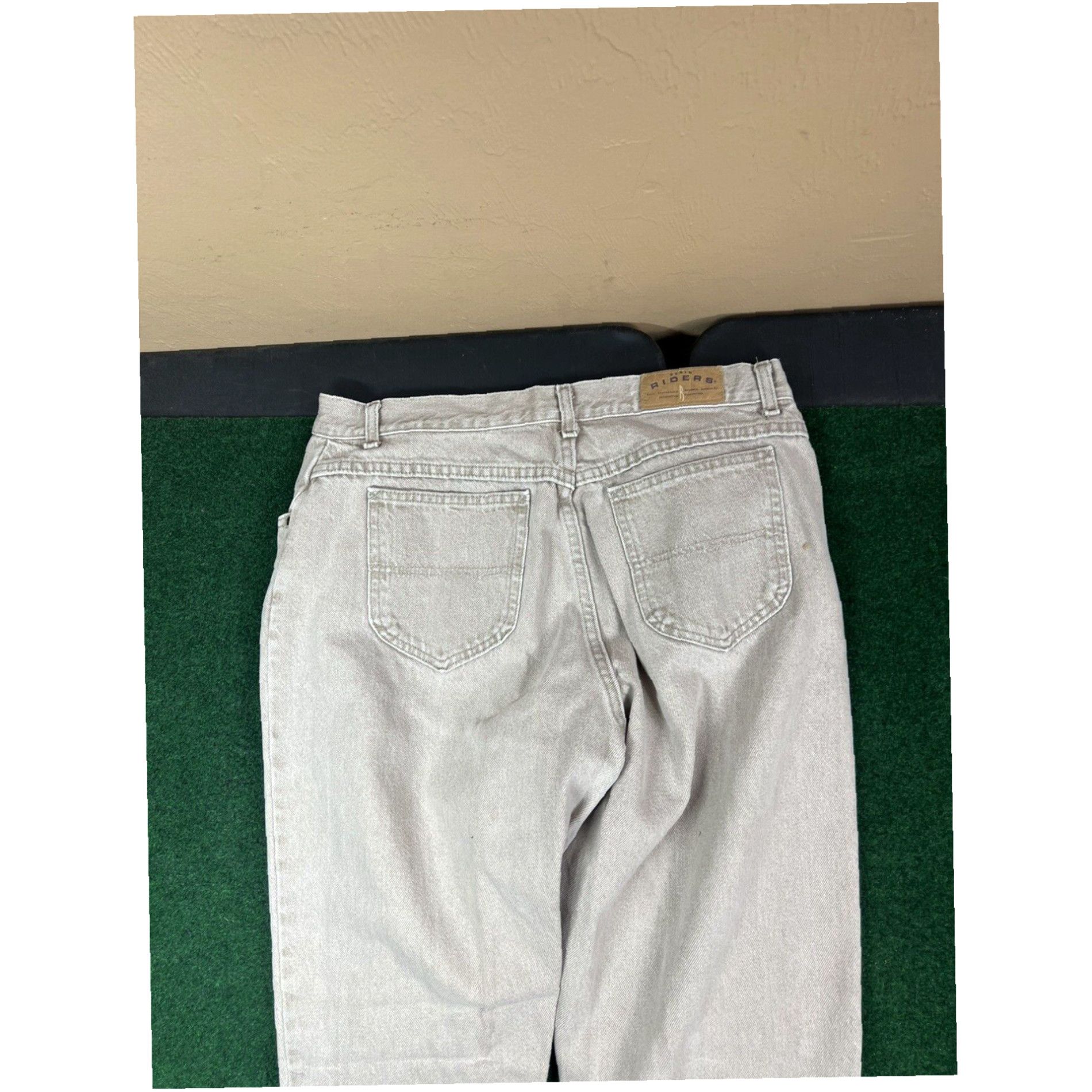 Vintage Riders Jeans Relaxed Tan denim Pants Womens 18W Measures 34x30 Size 40" / US 18 - 2 Thumbnail