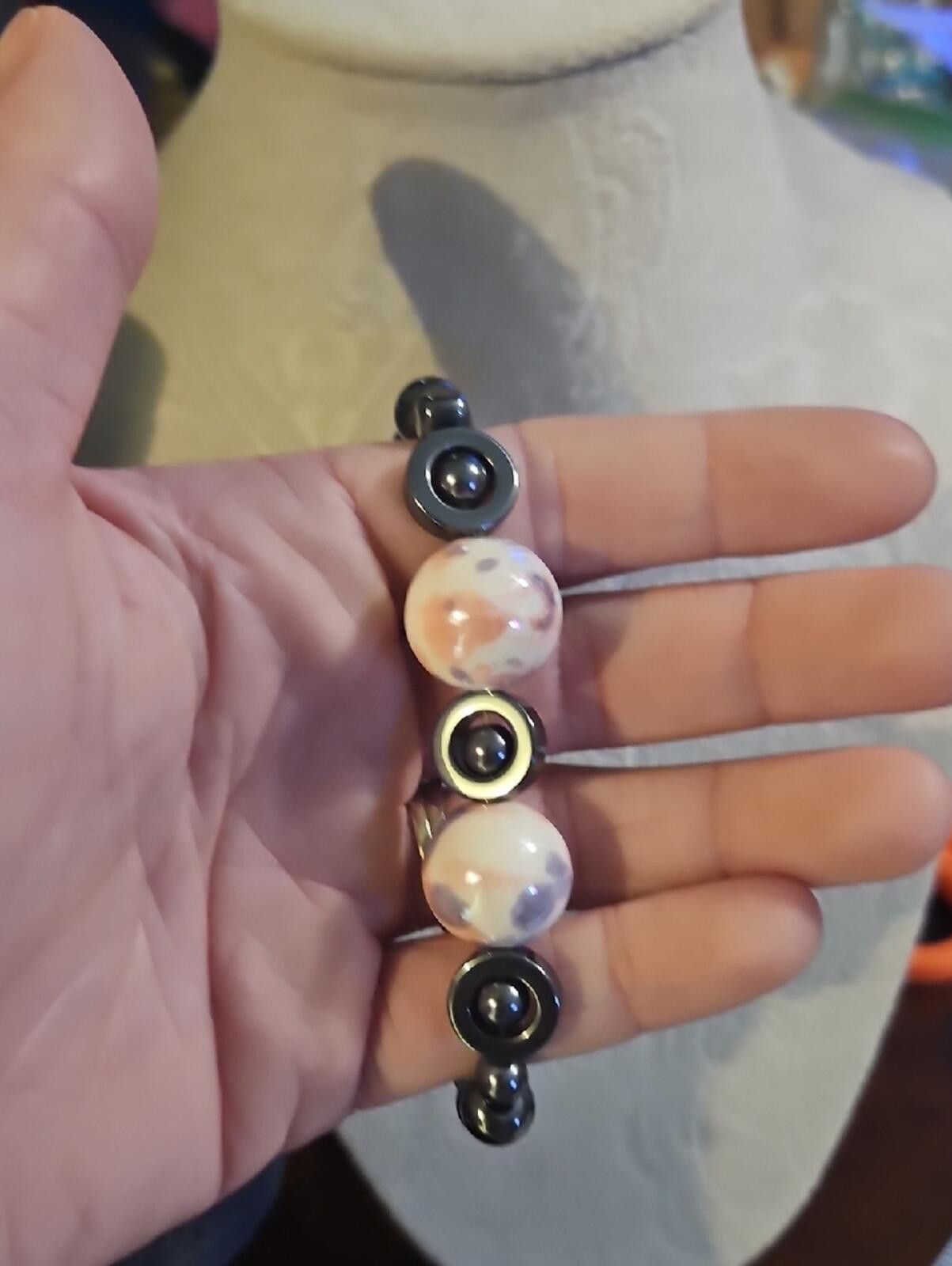 Other Hematite And Glass Beaded Bracelet Size ONE SIZE - 1 Thumbnail