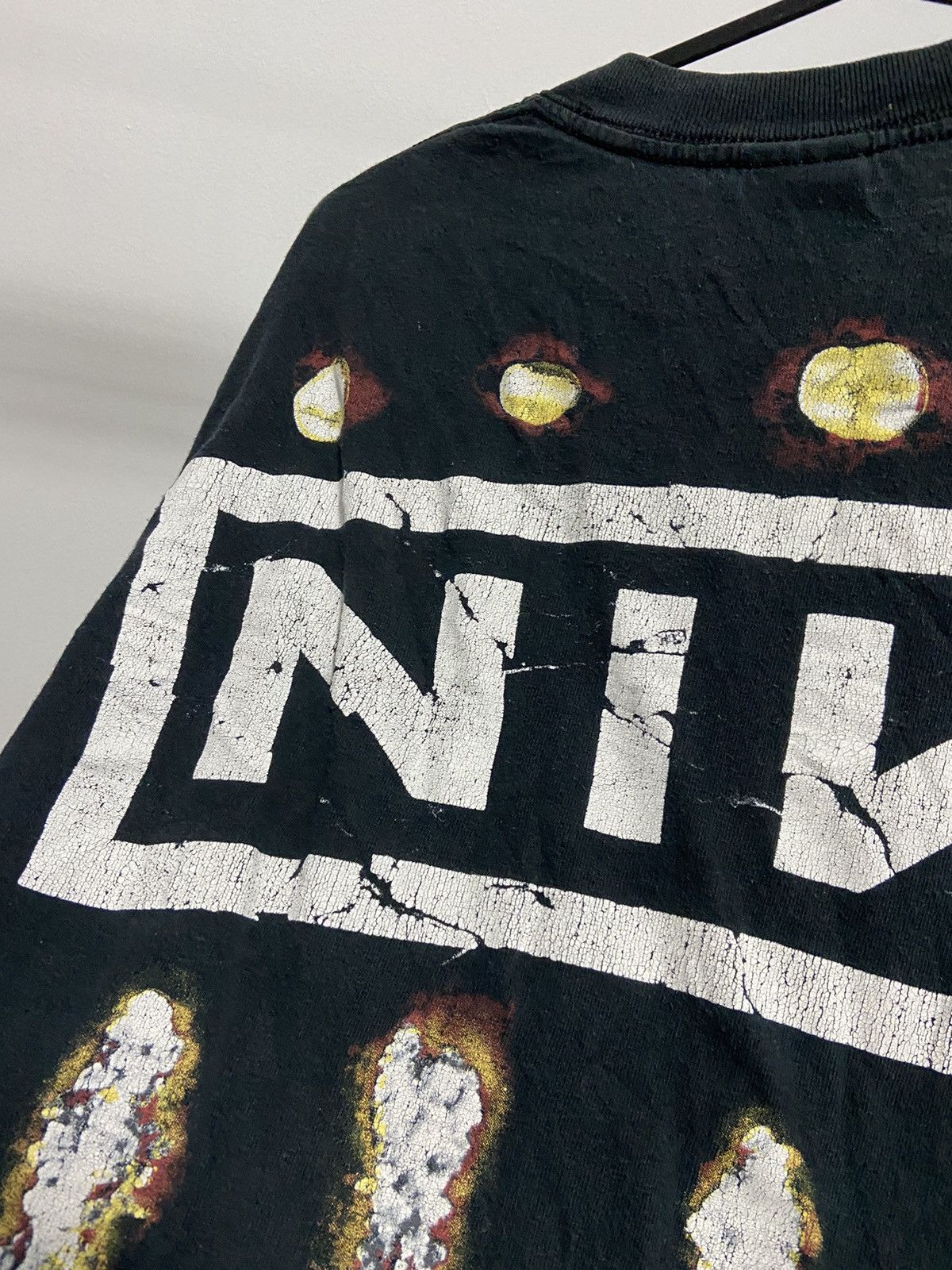Nine inches 1994 Vintage Big Logo T Shirt Rock Band