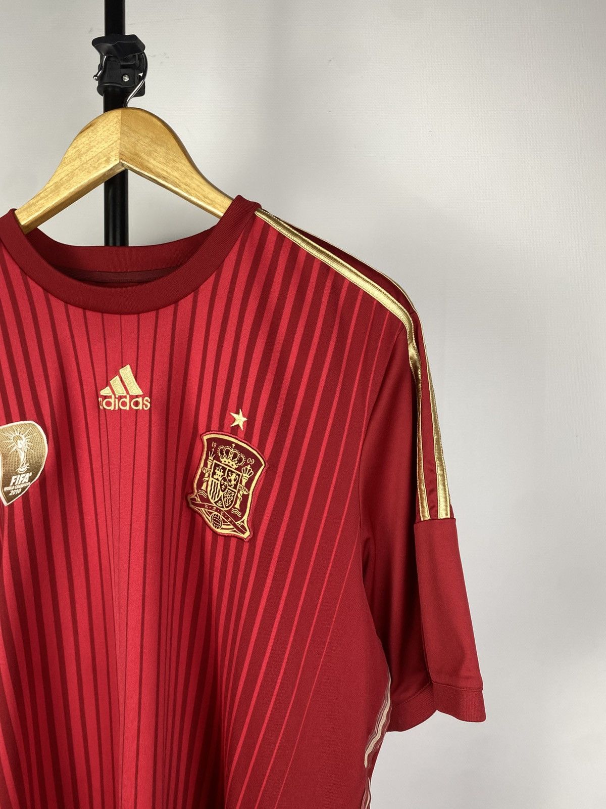 Adidas × Vintage Vintage Adidas FIFA Spain 2014 Soccer Football Jersey Size US L / EU 52-54 / 3 - 4 Thumbnail