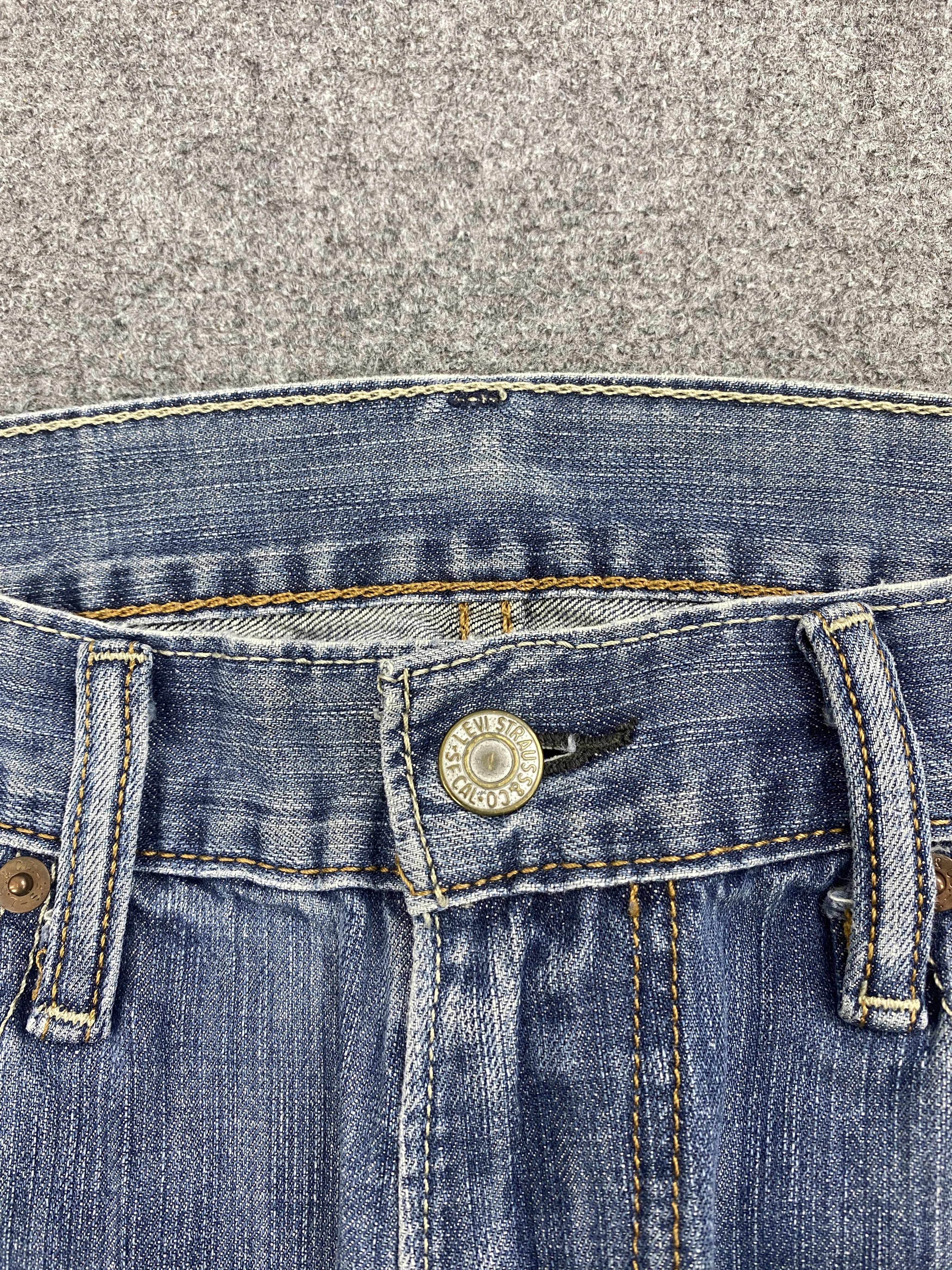 Levi's × Vintage Distressed Vintage Levi's 527 Faded Blue Bootcut Jeans Size US 35 - 10 Thumbnail
