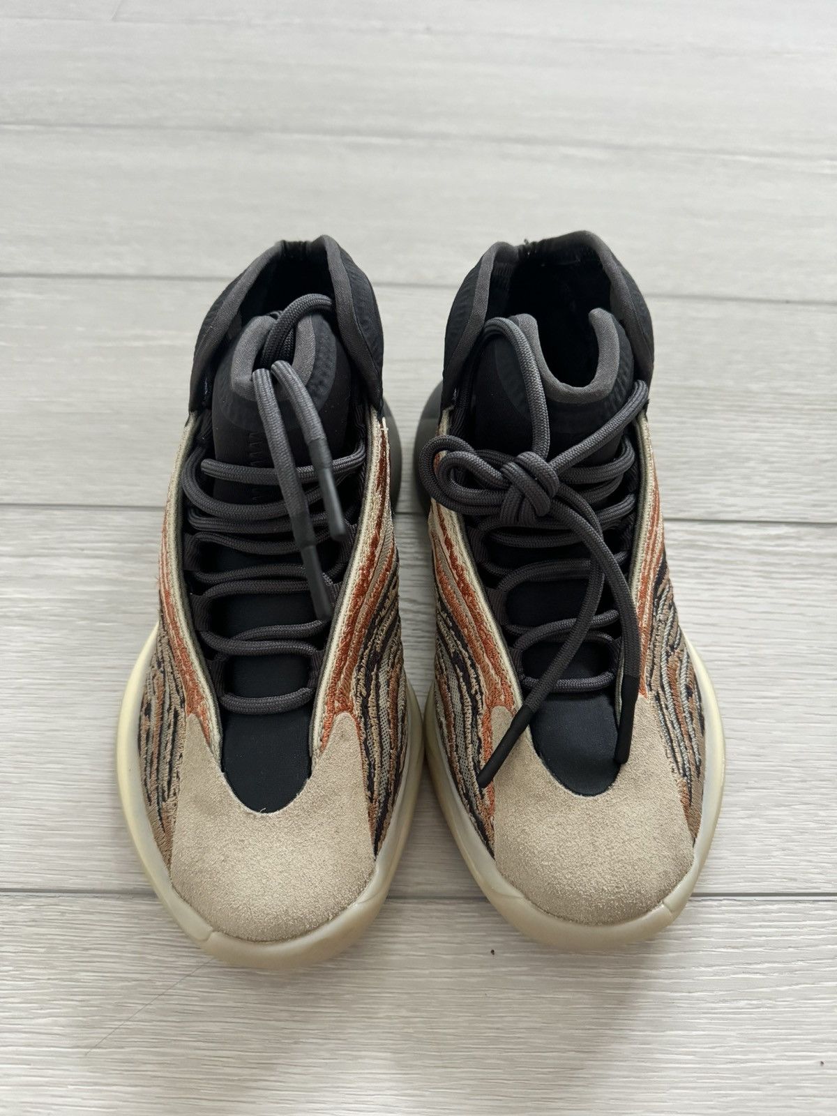 Adidas × Yeezy YZY QNTM Size US 7 / EU 40 - 3 Thumbnail