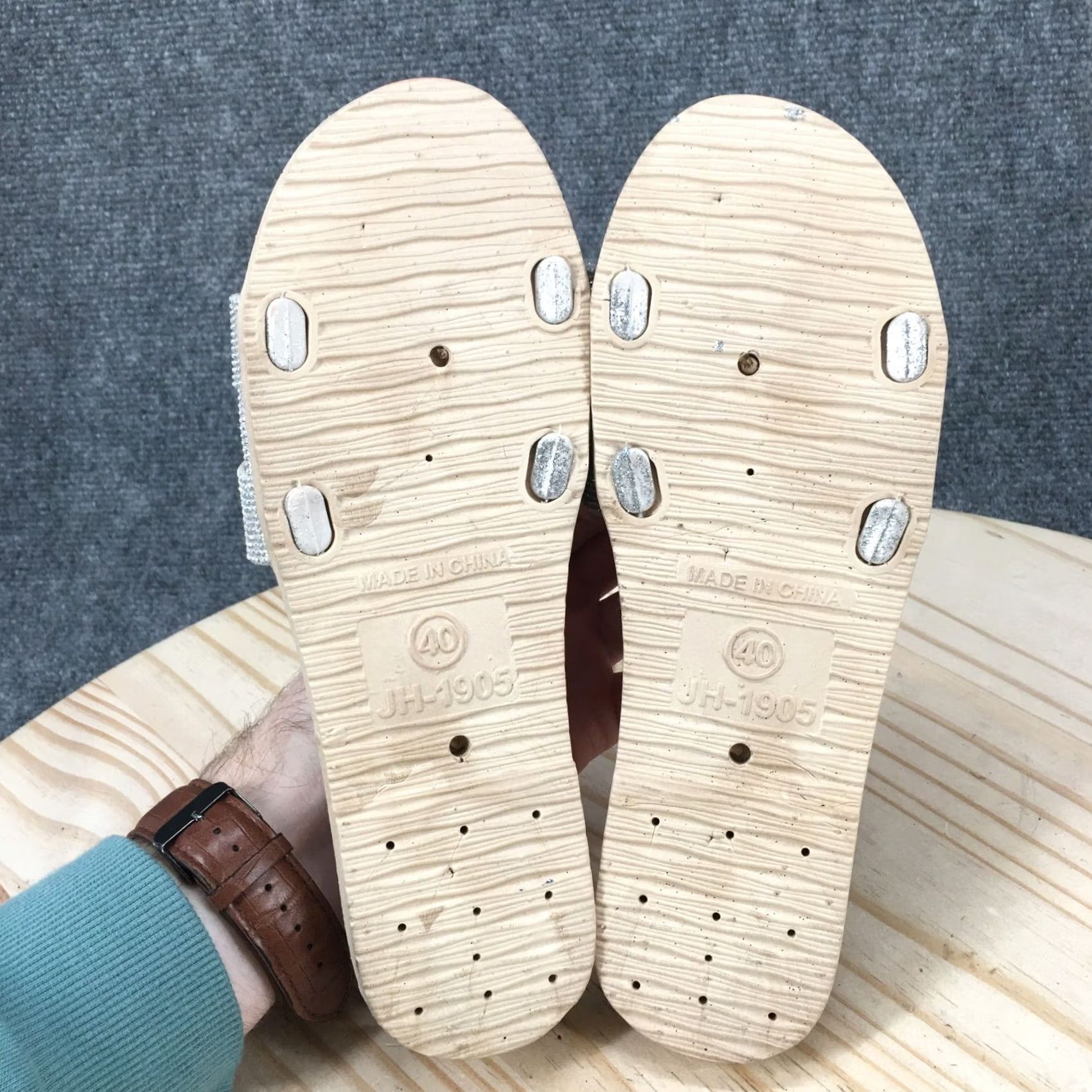 Vintage Cindy Claire Sandals Womens 40 Slide Flats Slip On CC Logo Silver Glitter Casual Size US 9 / IT 39 - 7 Thumbnail