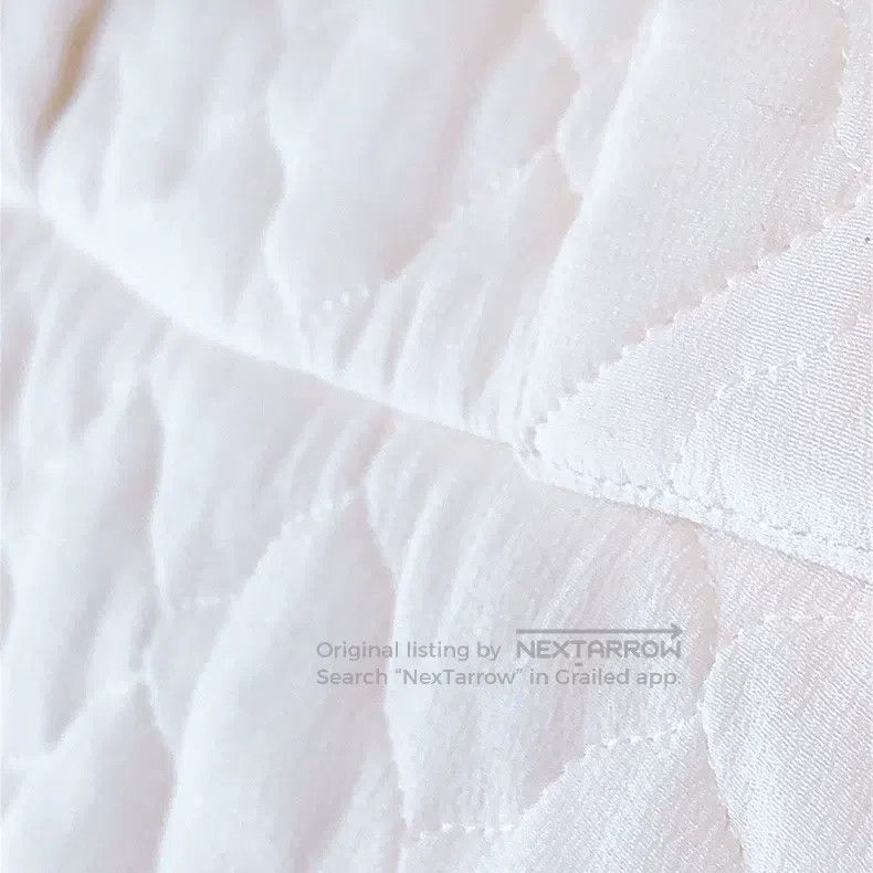 Fendi Fendi White quilted grid silk skirt Size 42" / US 20 - 5 Thumbnail
