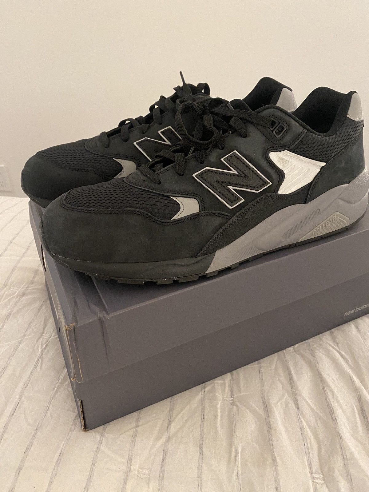image of New Balance 580 Sneakers Size 13 in Black Grey, Men's