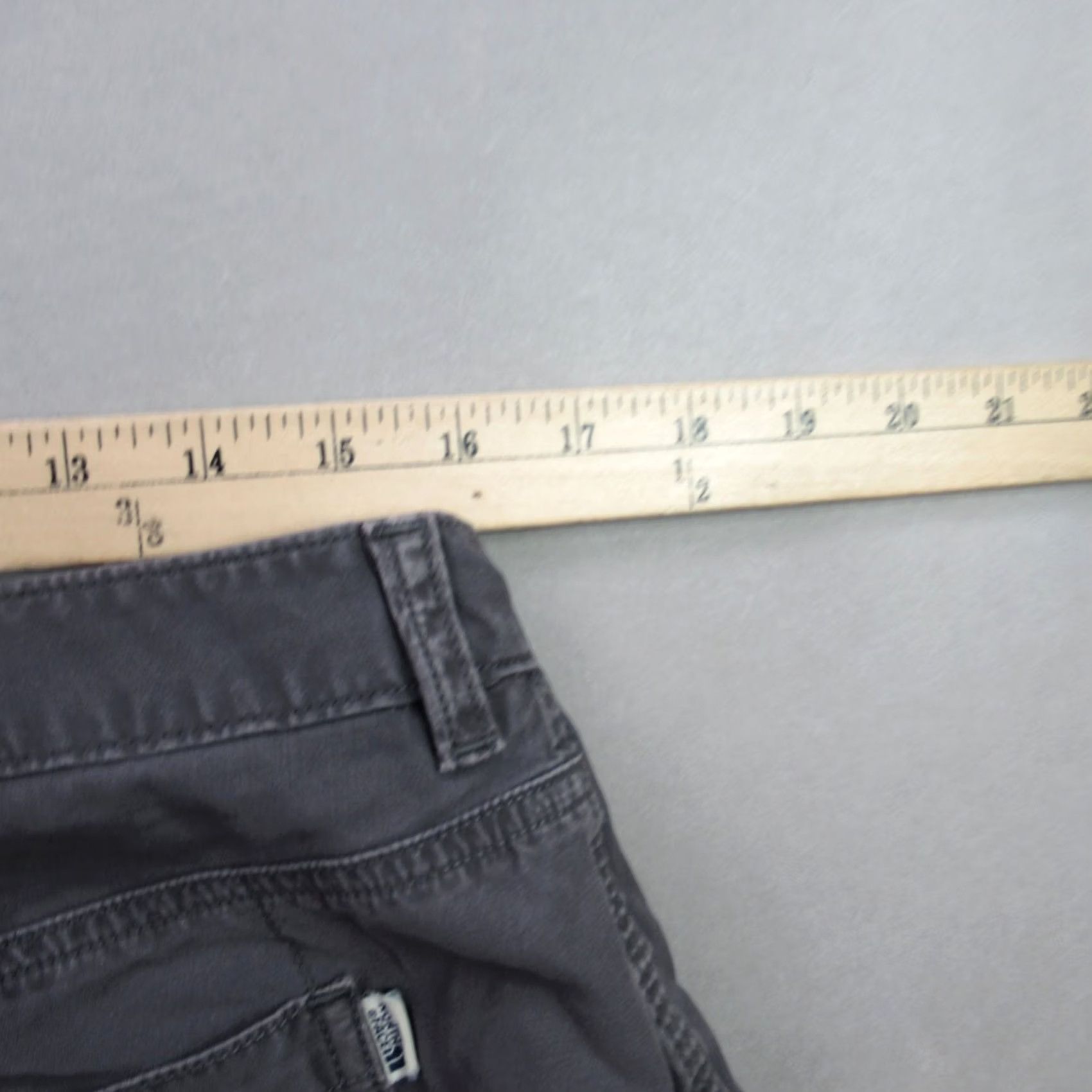The North Face The North Face Shorts Womens 12 Casual Chino Pockets Lightweight Gray Casual Size 34" / US 12 / IT 48 - 7 Thumbnail